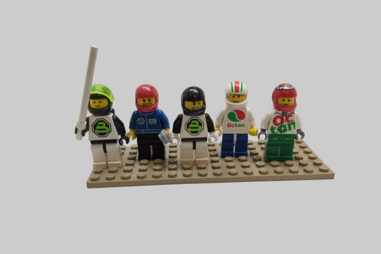 Bunte Tüte mit diesen 5 Minifiguren aus dem Bereich City cty109
