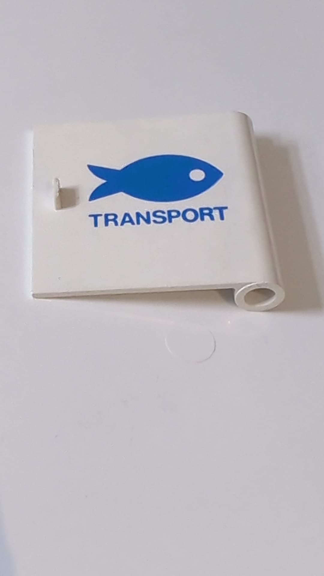 1x5x4 Tür rechts) mit blauem Fisch und „TRANSPORT“-Muster weiß