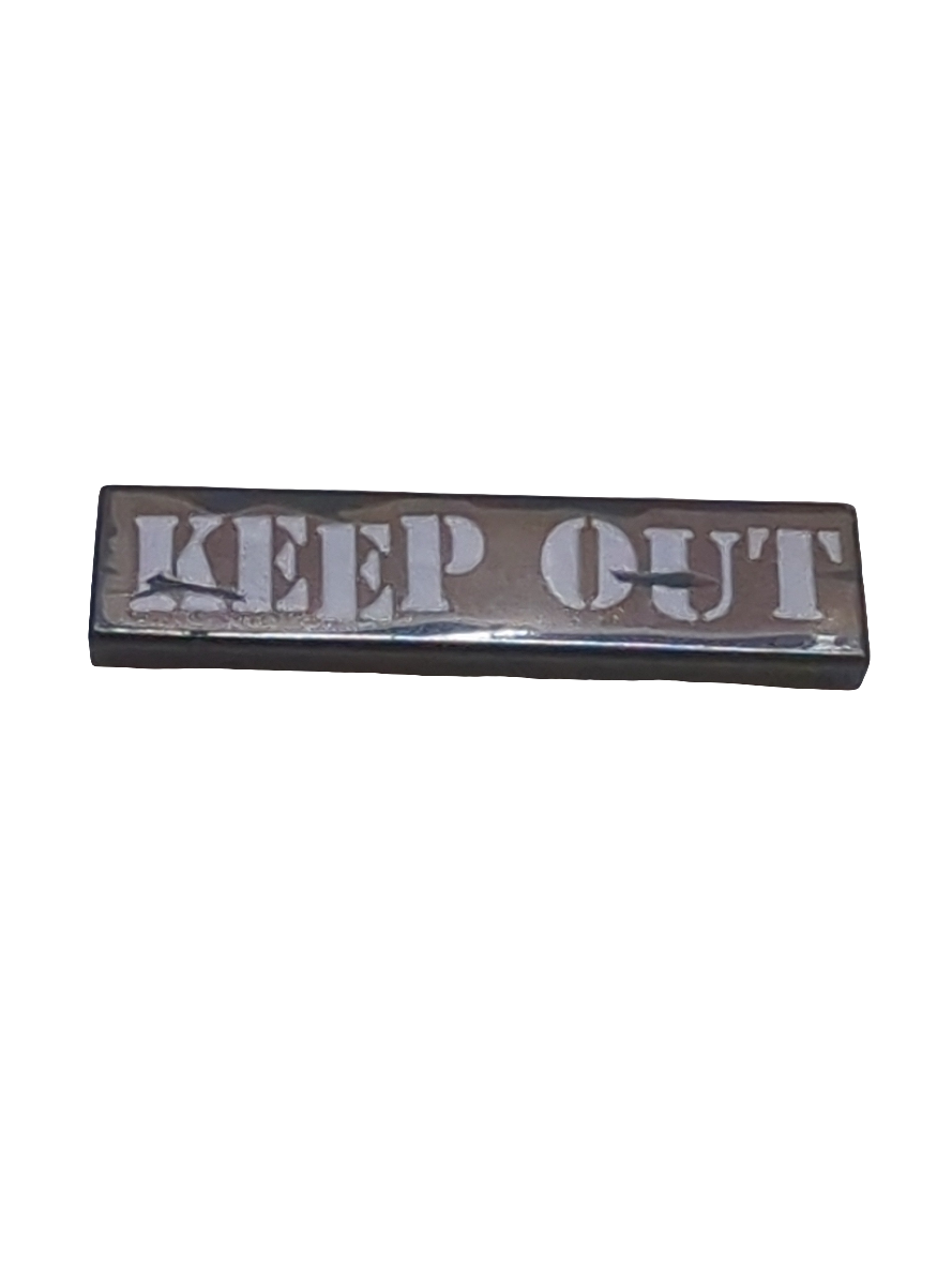 1x4 Fliese bedruckt mit 'KEEP OUT' Pattern schwarz