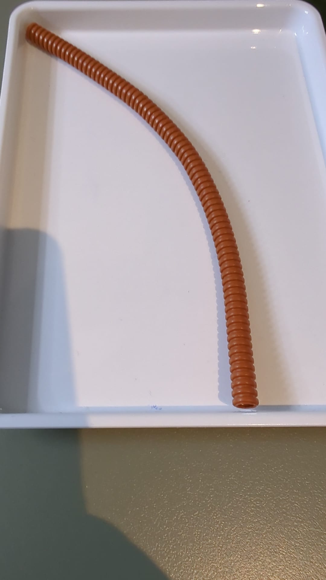 Schlauch, gerippt, 7 mm Durchmesser, 24 l / 19,2 cm dunkelorange