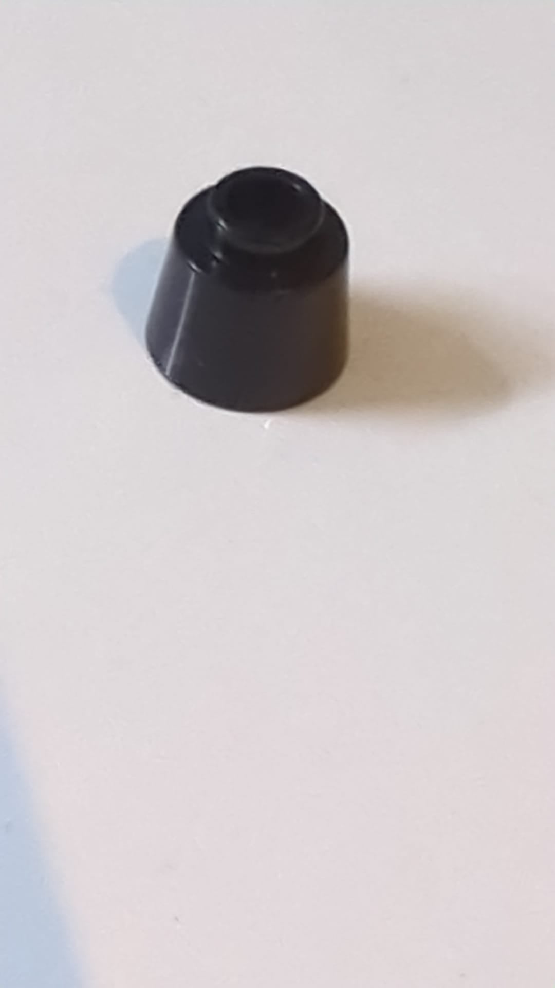 1 1/6x1 1/6x2/3 Kegel „Fez“ schwarz