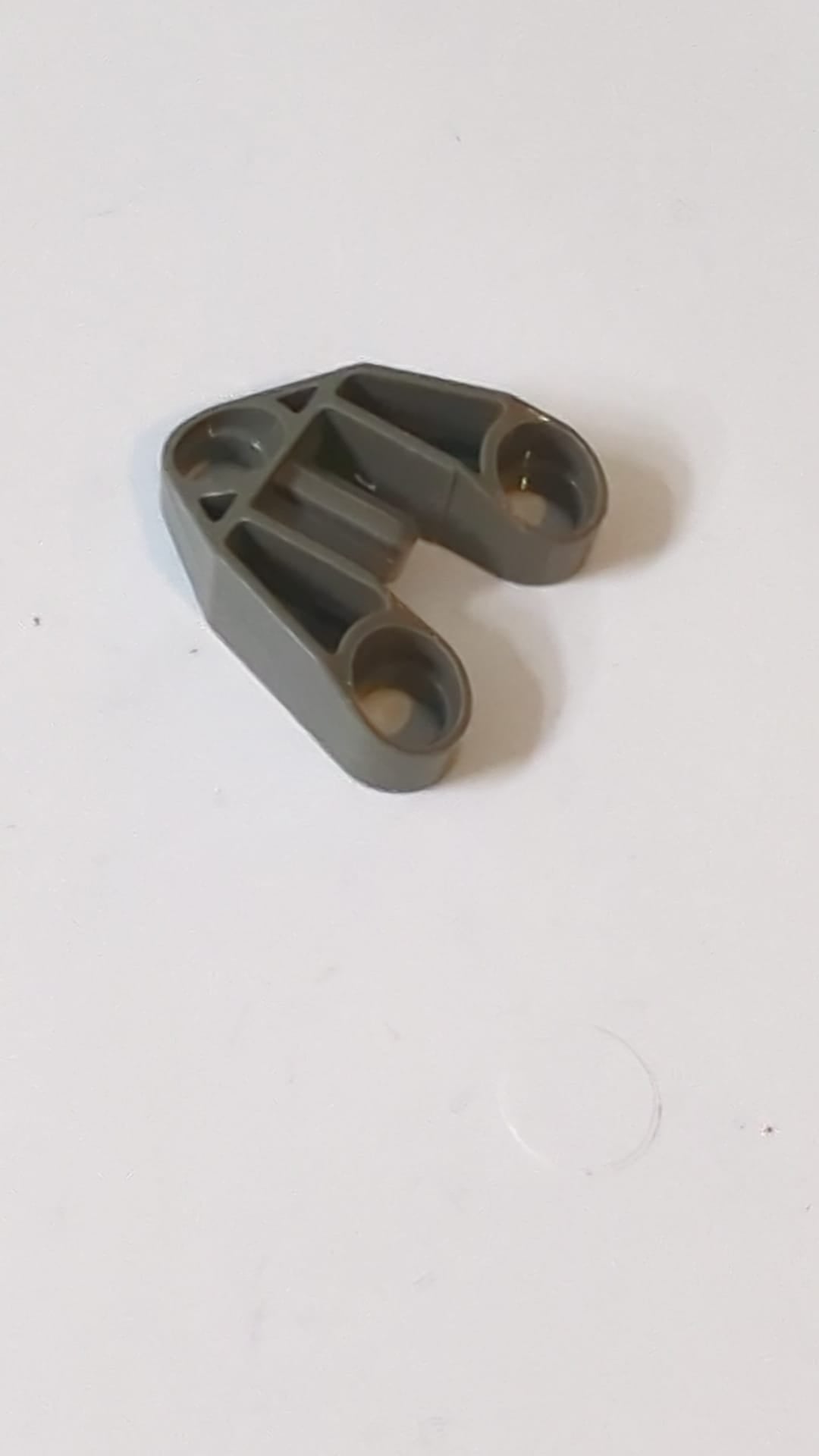 3x3 Technic, Stiftverbinder mit Achse und 3 Stiftlöchern altdunkelgrau