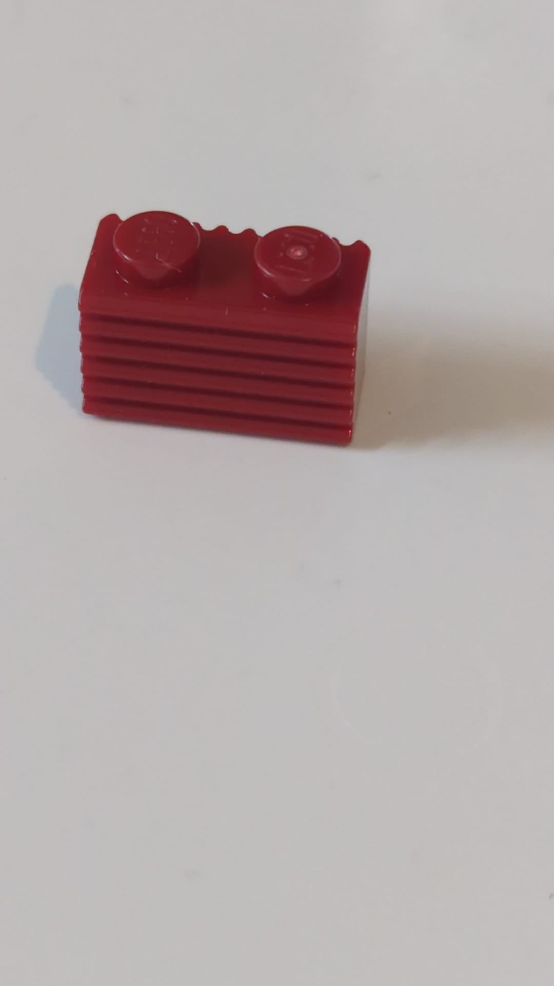 1x2 Stein, Modifiziert mit Gitter / Geriffeltem Profil dunkelrot