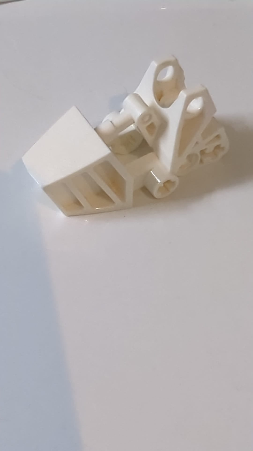 3x6x2 1/3 Bionicle-Fuß mit Kugelgelenkpfanne, quadratische Oberseite weiß
