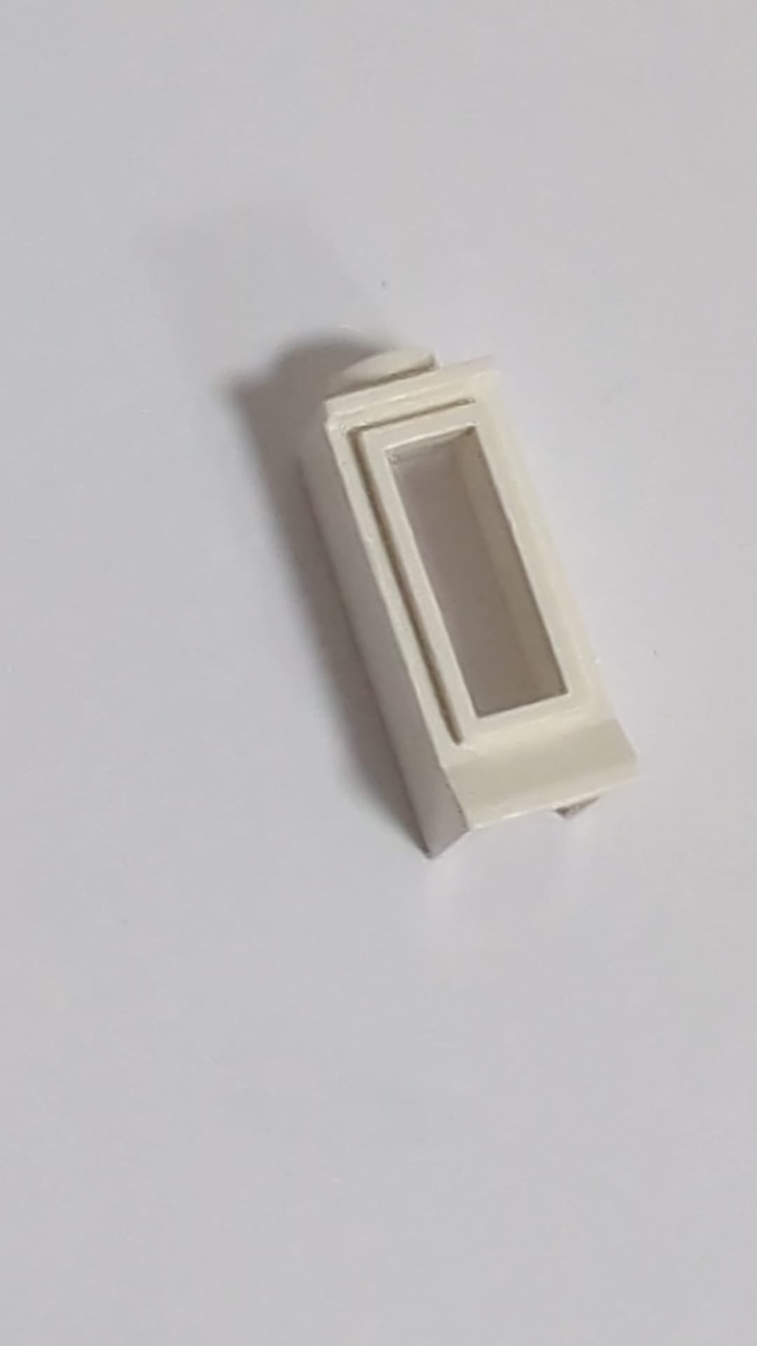 1x1x2 Fenster mit erweitertem Rand, mit "Glas", weiß