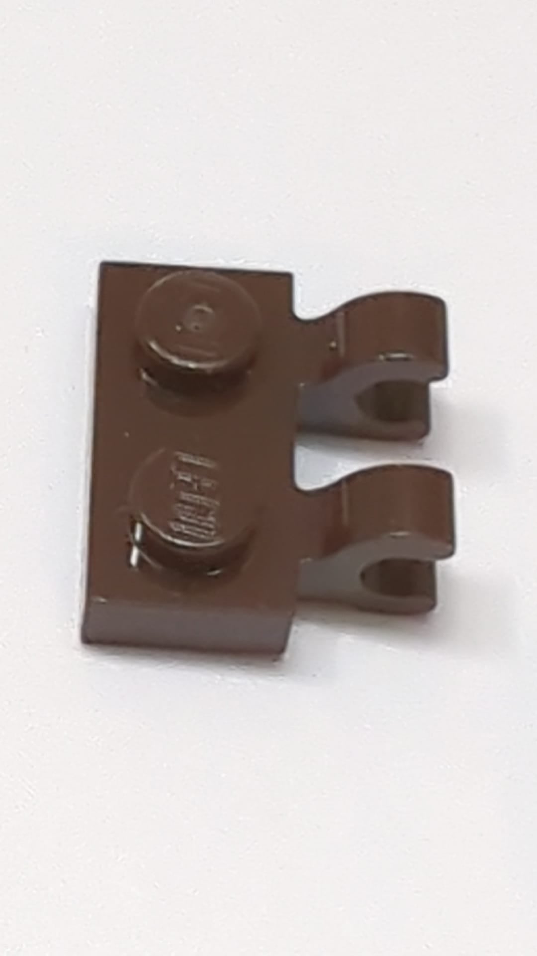 1x2 Platte, modifiziert mit 2 offenen O-Clips Horizontaler Griff dunkelbraun