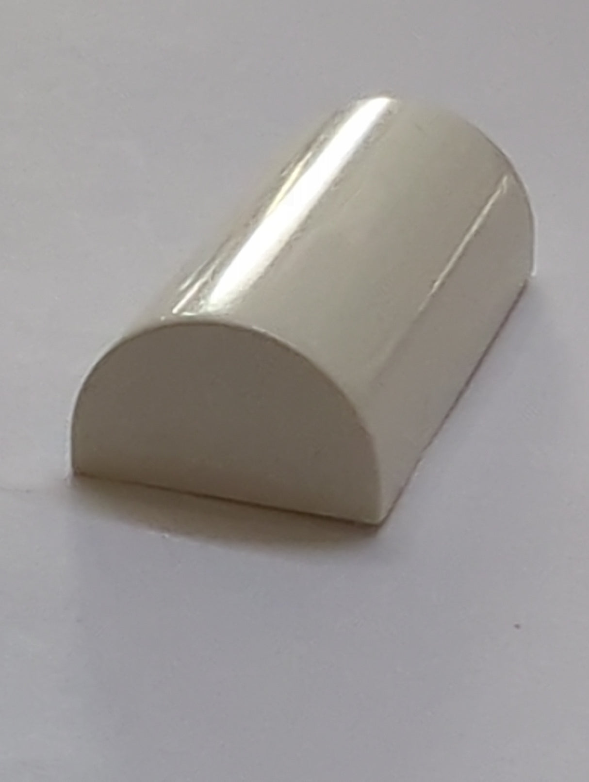 Schrägstein, gebogen 1 x 2 x 2/3 Doppelt weiß