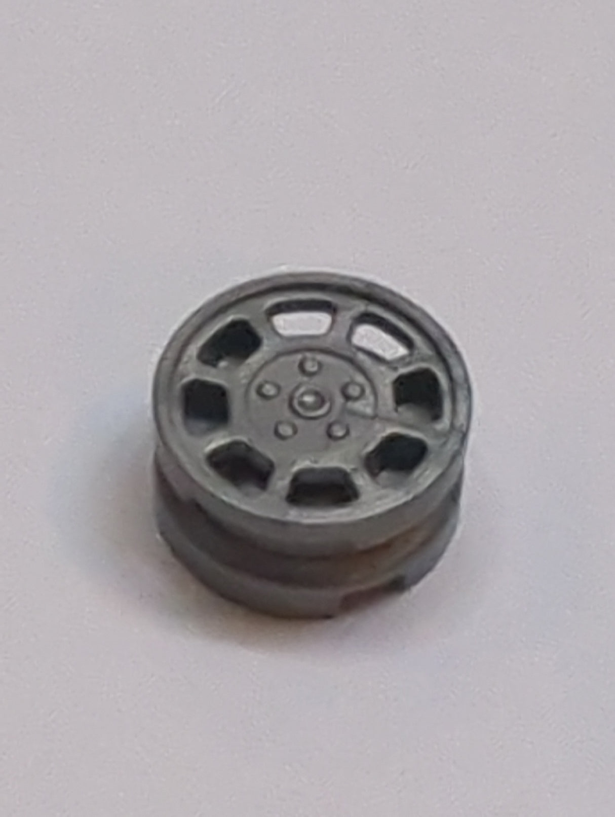 Felge 11x6mm mit 8 Speichen pearlsilber