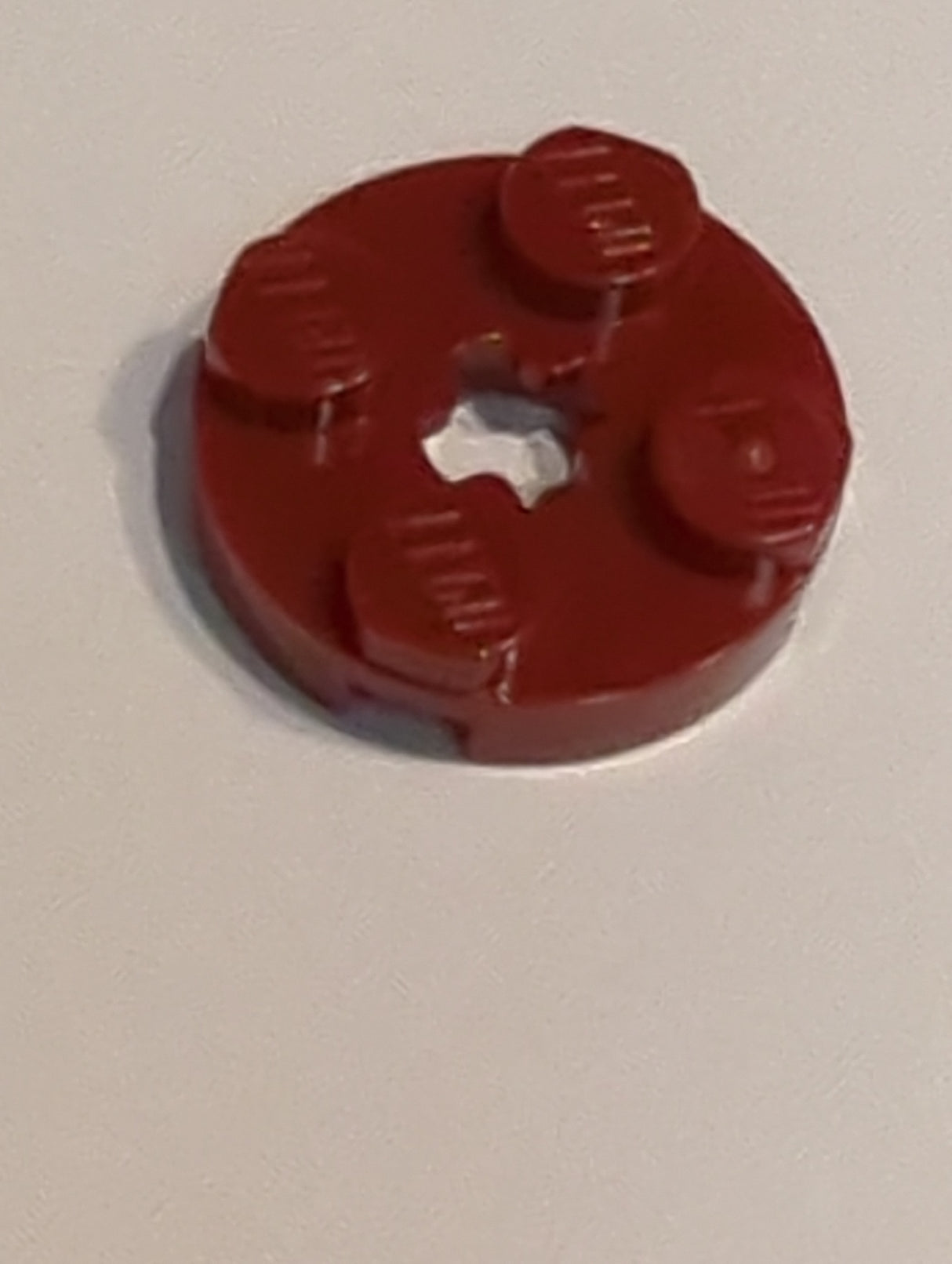 NEU Platte, rund 2 x 2 mit Achsloch dunkelrot