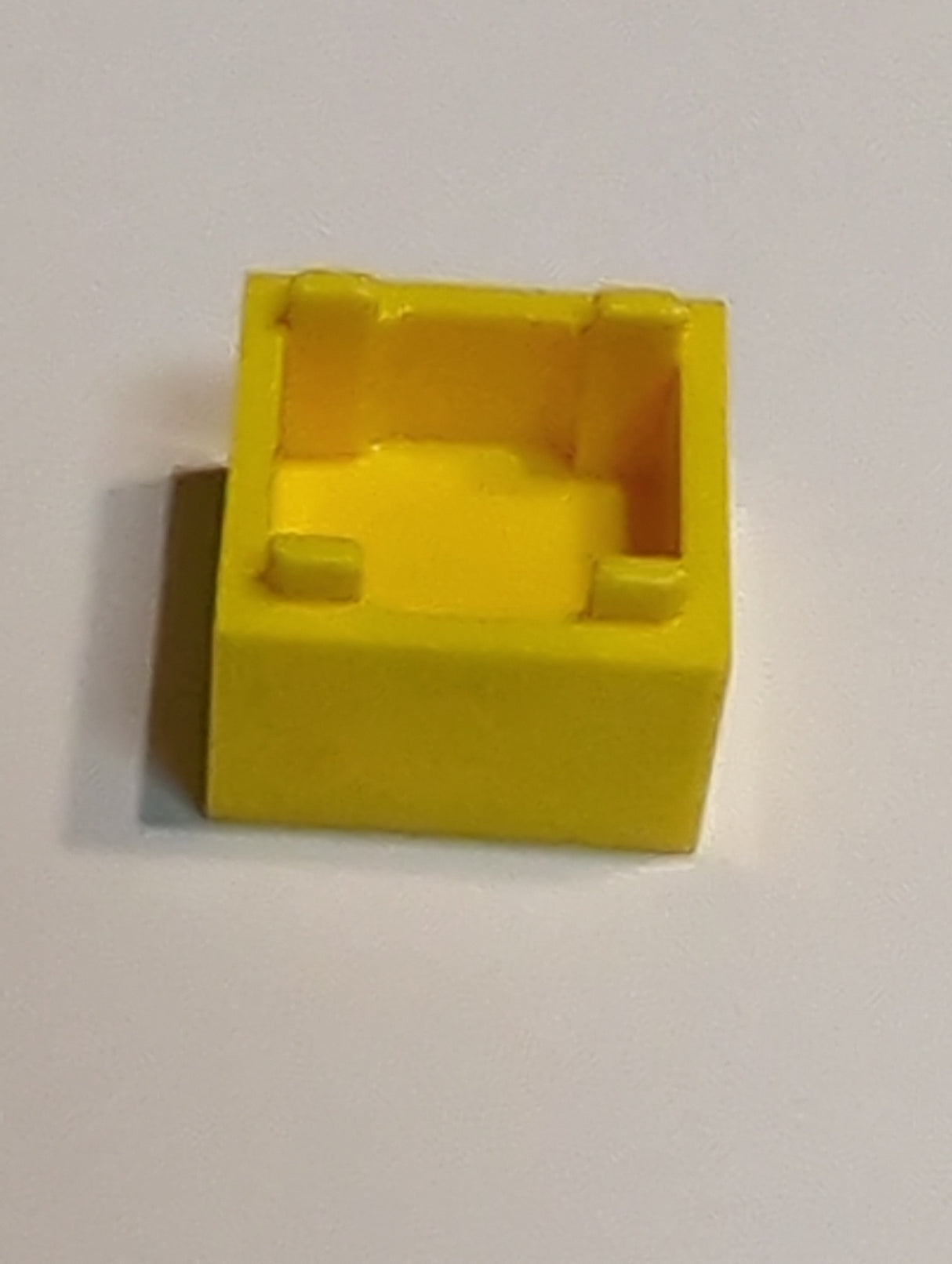 NEU Behälter, Box 2 x 2 x 1 - Oberöffnung mit flachem Innenboden gelb