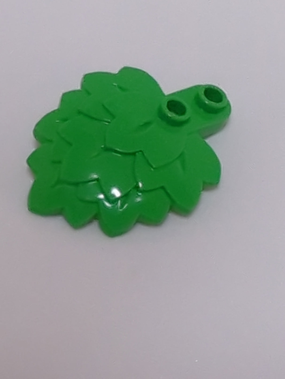 NEU Pflanzenplatte, rund 1 x 2 mit geschichteten Blättern mediumgrün