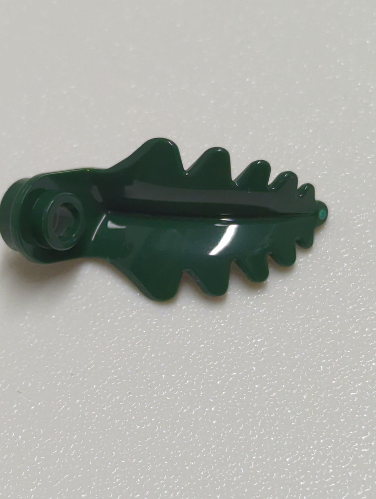 NEU Pflanzenplatte rund 1 x 1 mit gebogenem, aufrechtem Blatt dunkelgrün