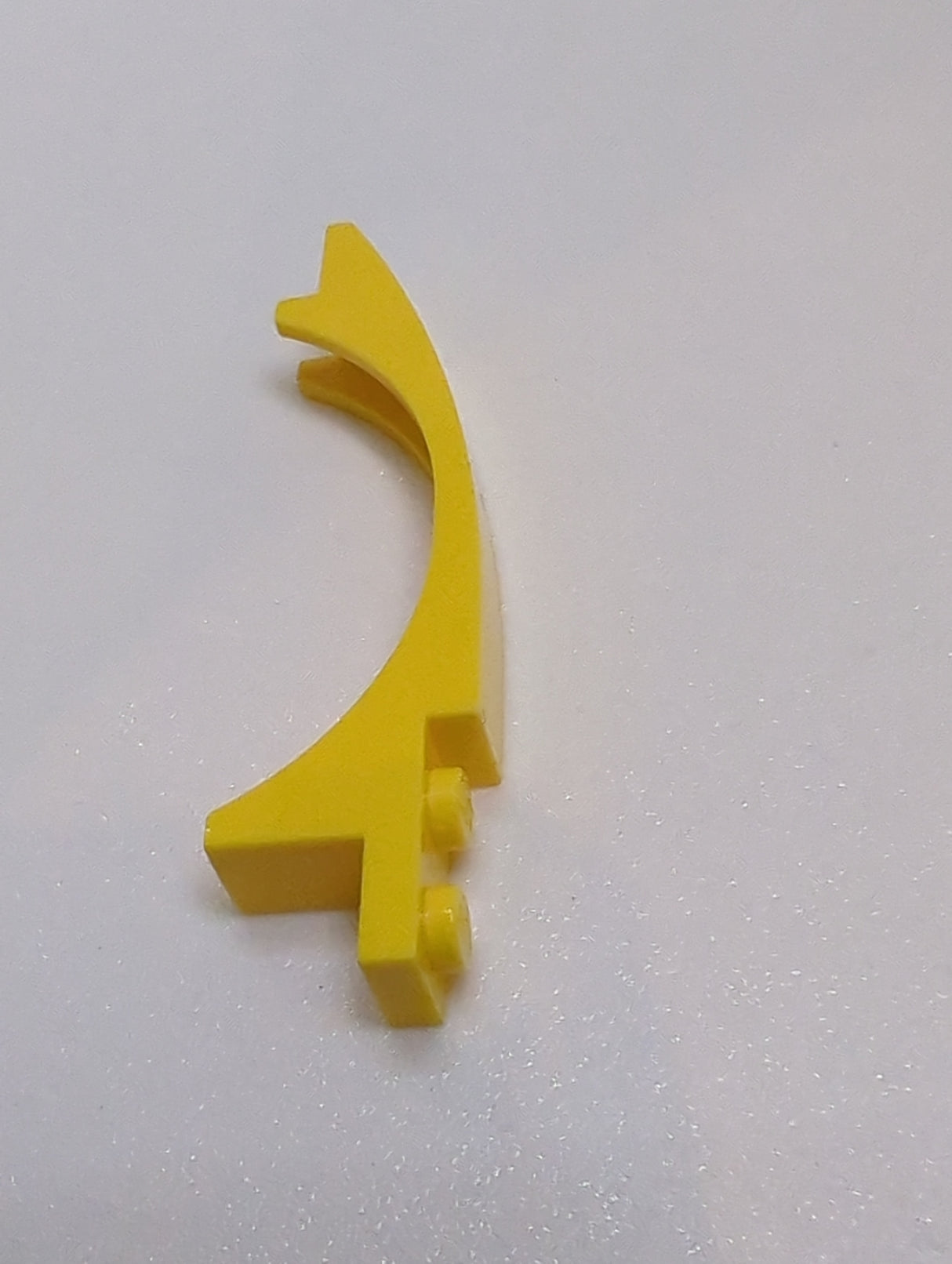 8x1x1 2/3 Dachstein gebogen mit Mogen gelb