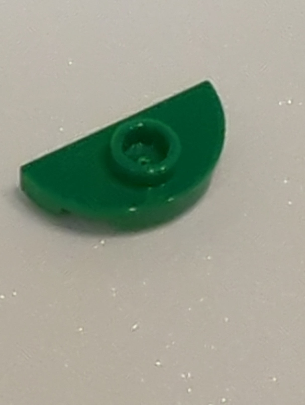 NEU Platte, rund 1 x 2 Hälfte mit 1 Noppe (Jumper) grün