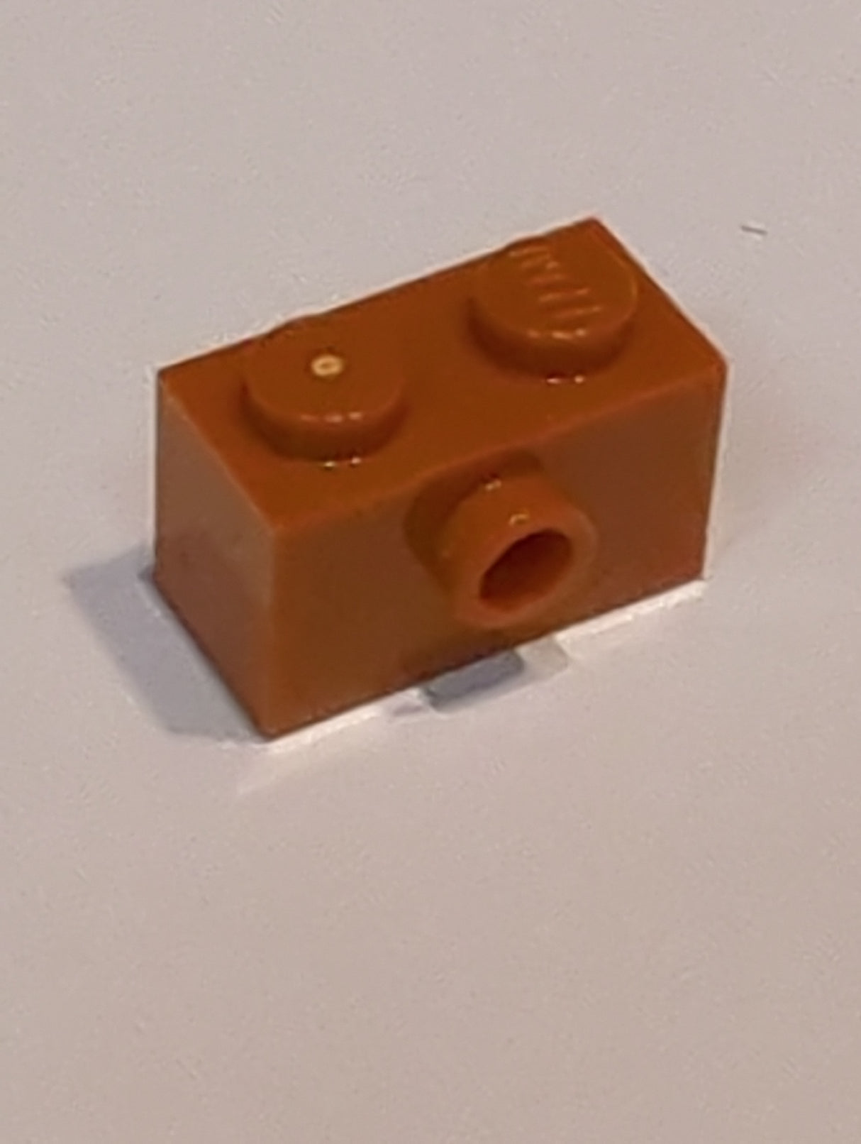 NEU Stein, modifiziert 1 x 2 mit Noppe an einer Seite dunkelorange