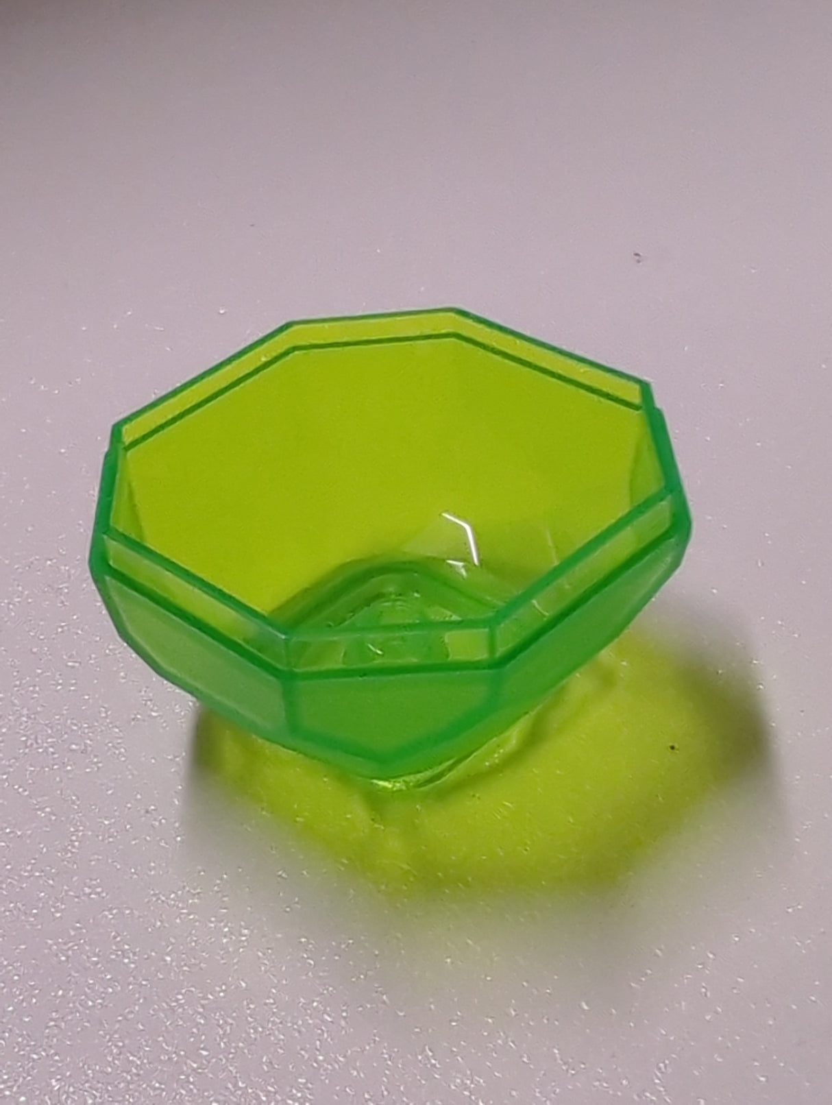 NEU Felsen 4 x 4 Octagonal Felsen, Unterteil transparent mediumgrün