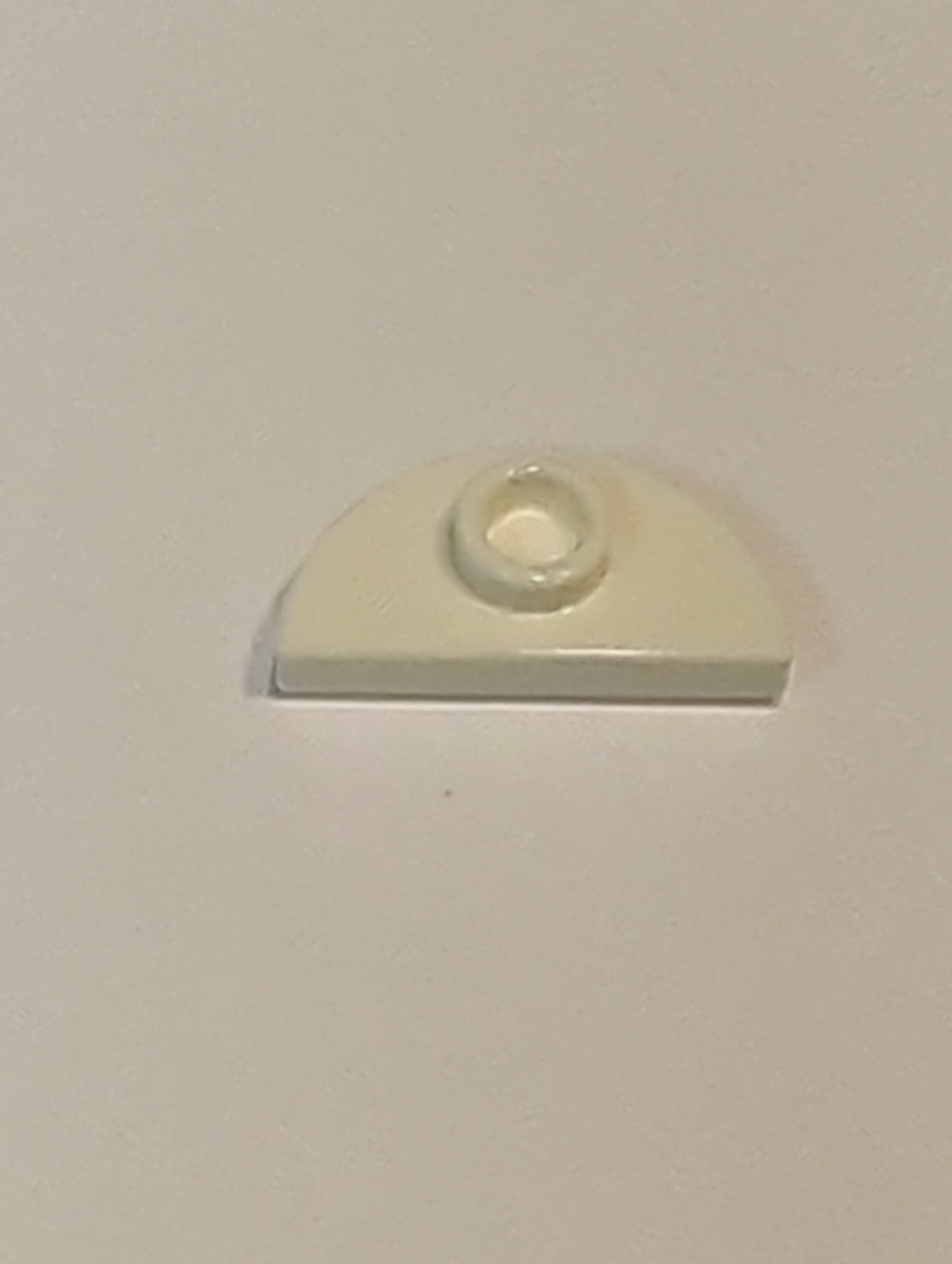 NEU Platte, rund 1 x 2 Hälfte mit 1 Noppe (Jumper) weiß