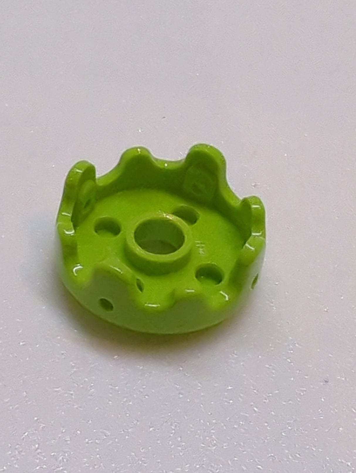 NEU Frosting 2 x 2 Kuchen mit 4 kleinen Pinlöchern lindgrün