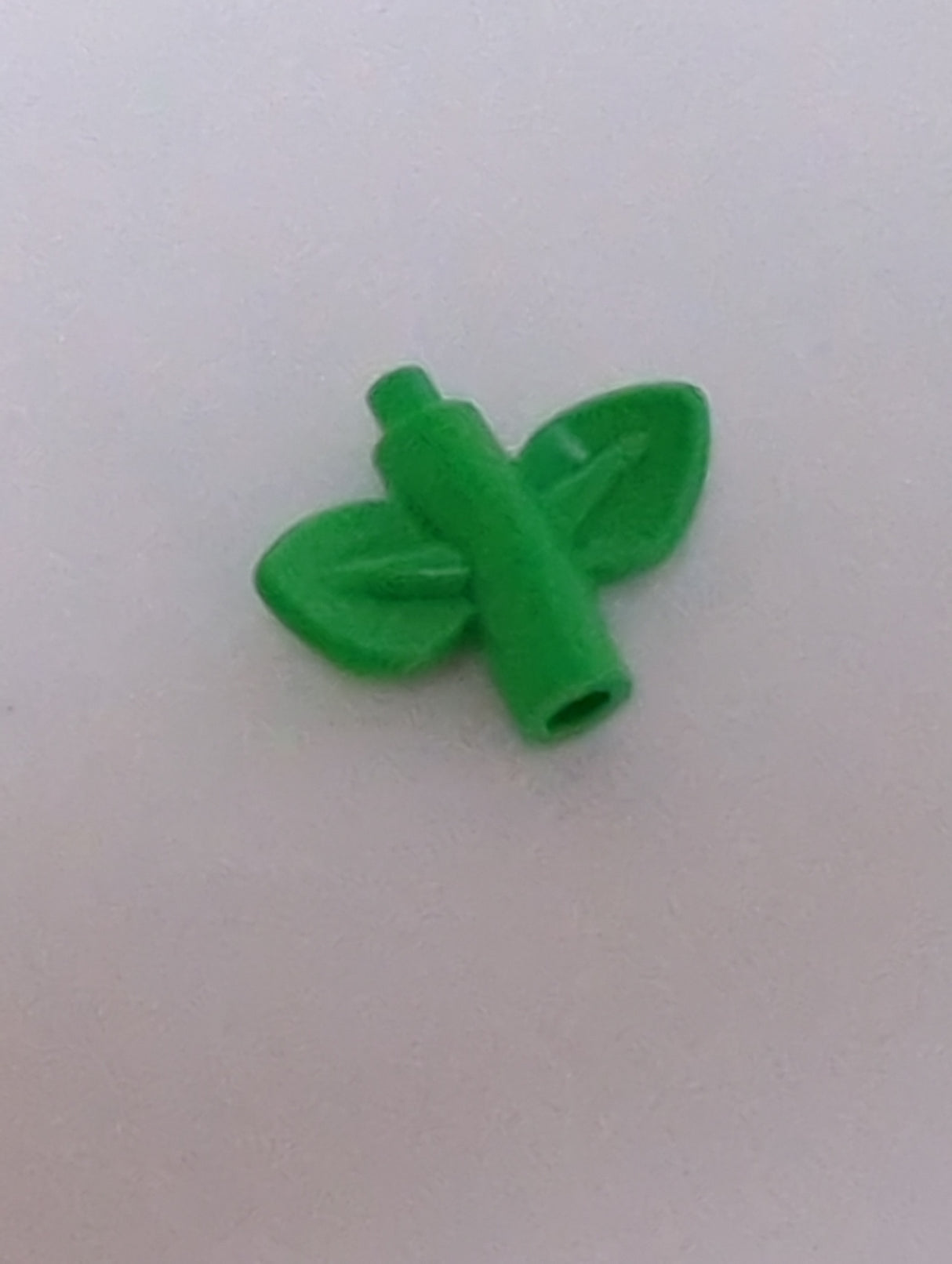 NEU Pflanzenstängel / -stamm mit Stange, Stangenhalter und 2 Blättern mediumgrün