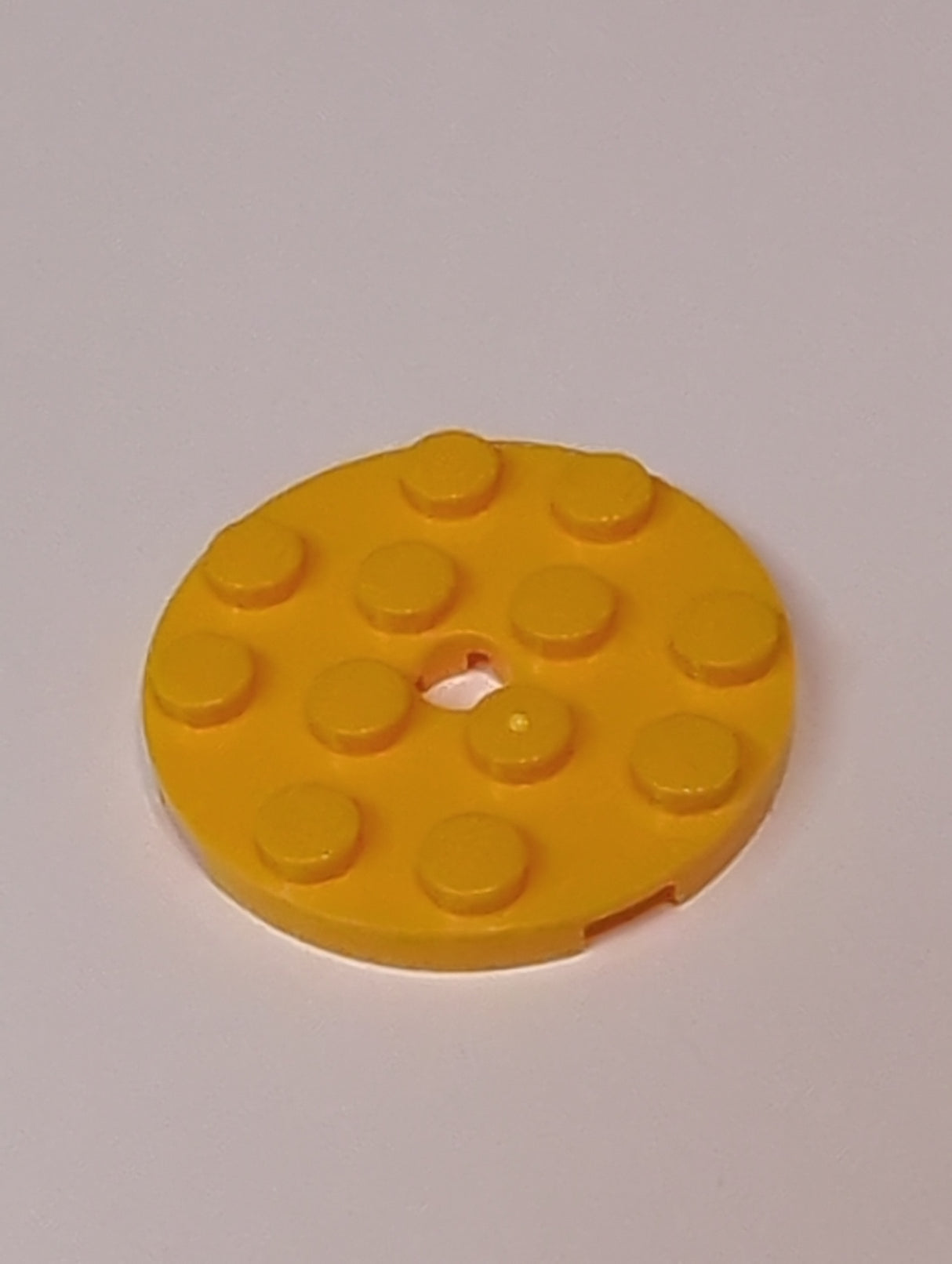 NEU Platte rund 4 x 4 mit Loch hellorange