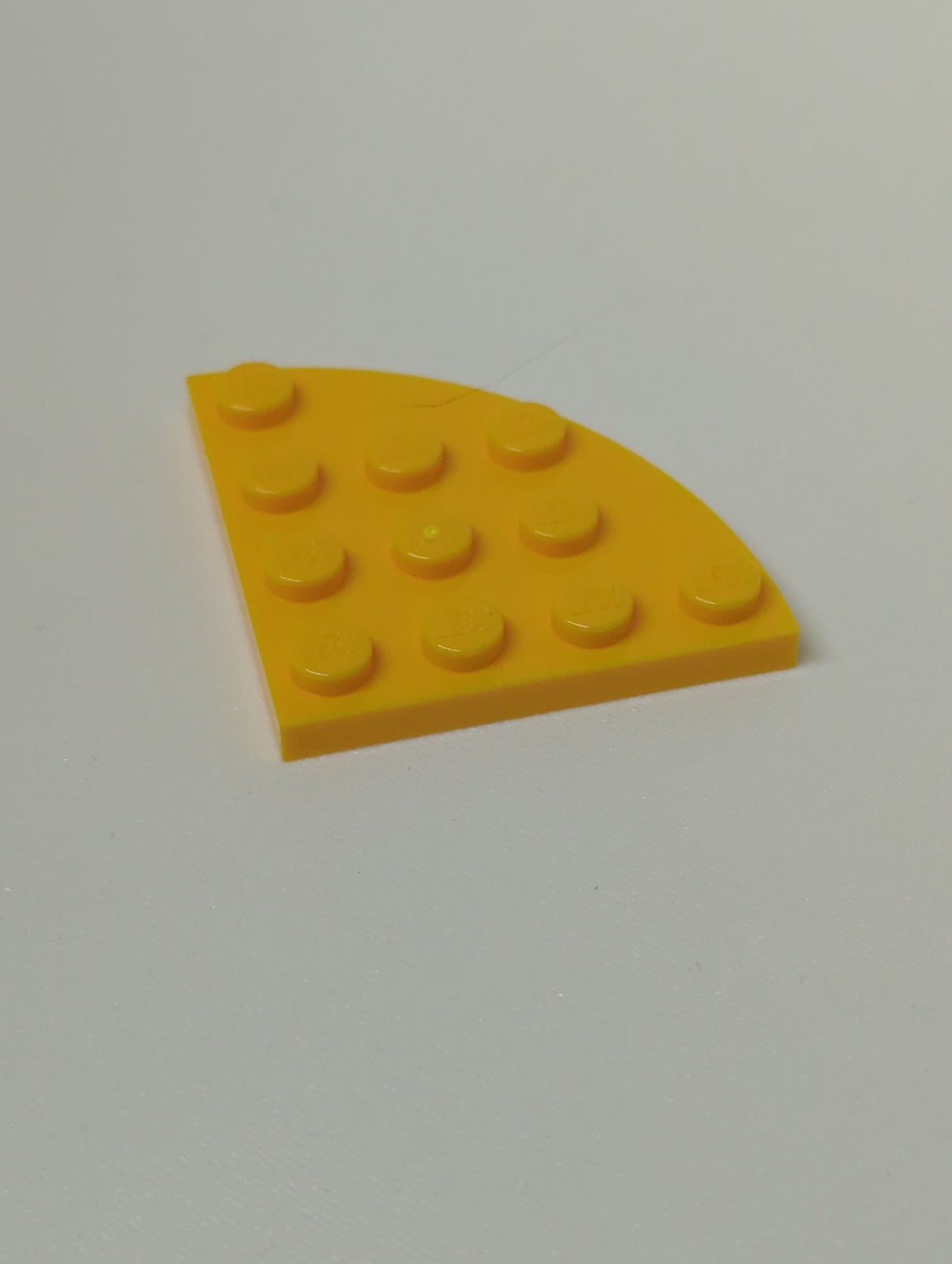 NEU Platte, abgerundete Ecke 4 x 4 hellorange