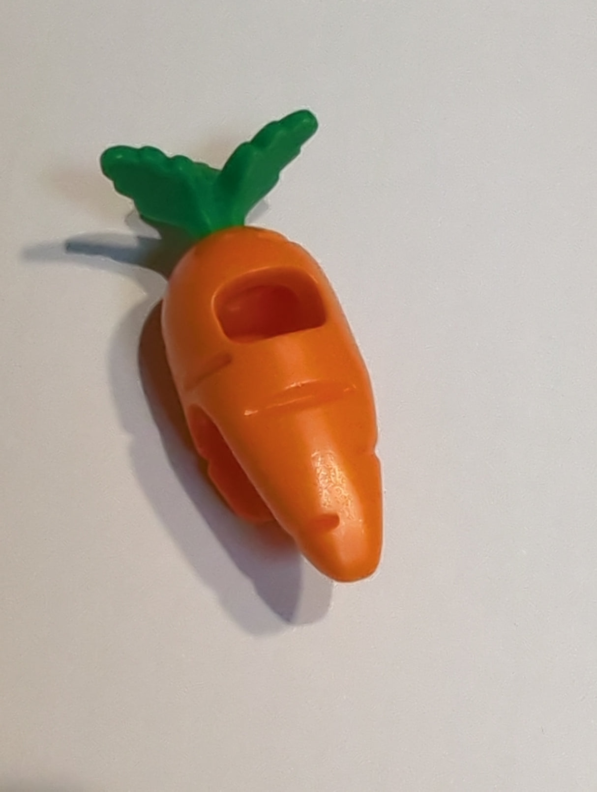 NEU Minifigur, Kopfstück, Kopfbedeckung, Kostümkarotte mit geformtem grünen Blattmuster orange