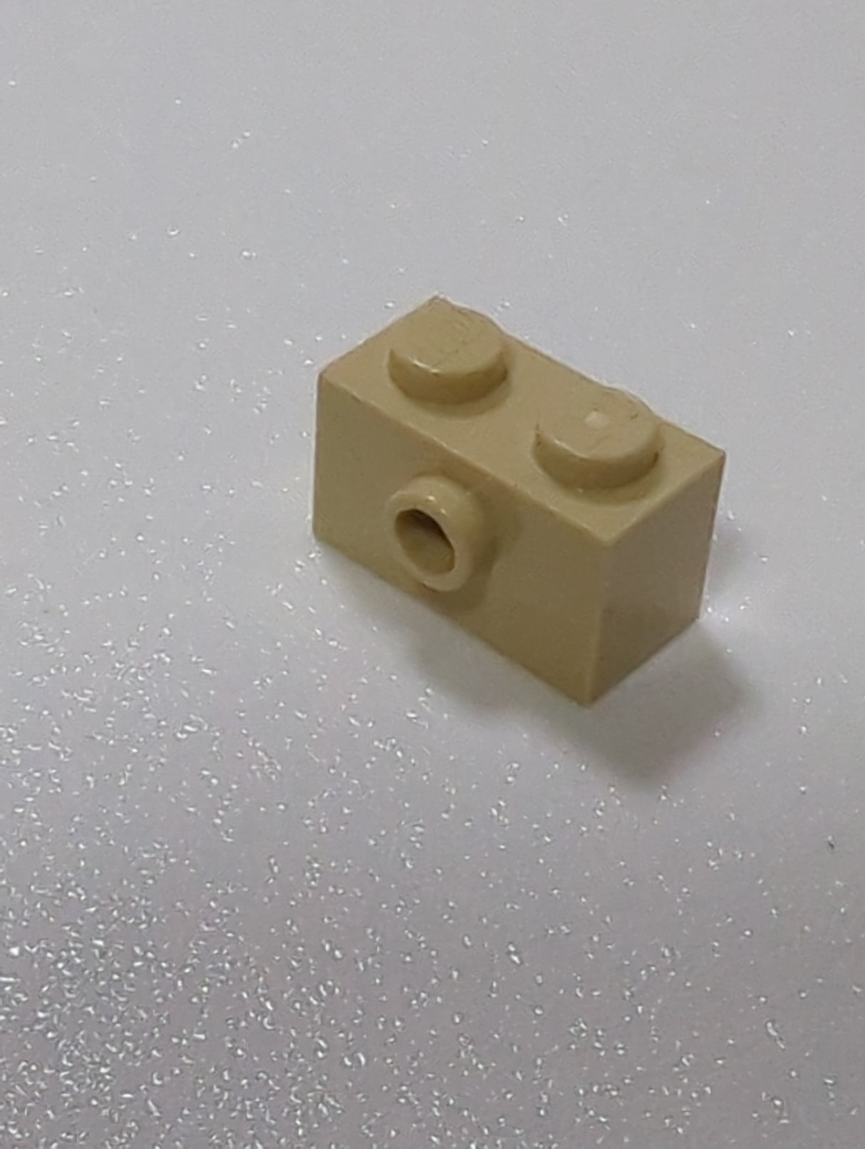 NEU Stein, modifiziert 1 x 2 mit Noppe an einer Seite beige