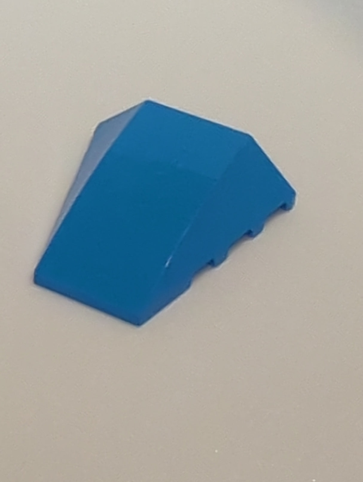 NEU Keilstein 4 x 4 dreifach gebogen keine Noppen dunkelazur