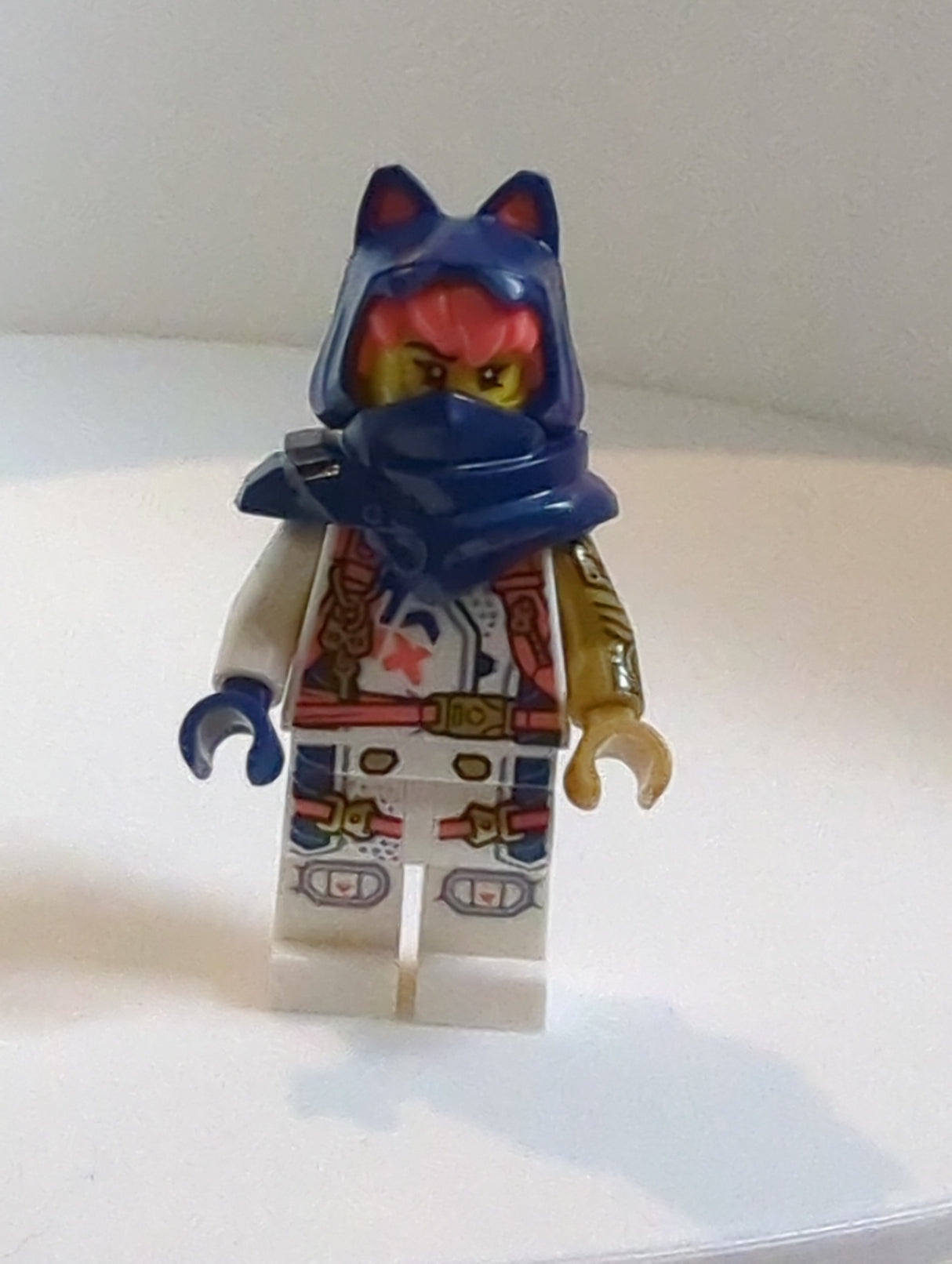 NEU Ninjago Minifigur Sora - Rennanzug, dunkelblaue Haube njo820