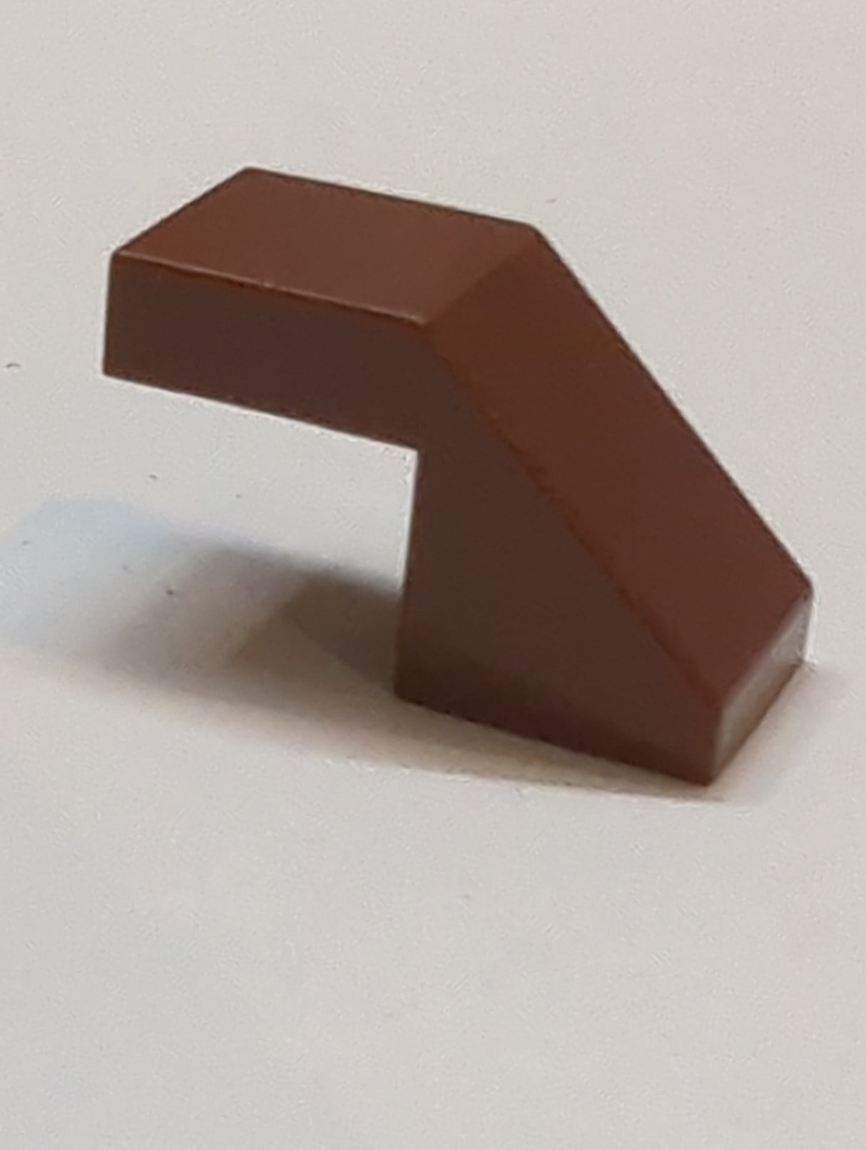 1x2 Halbbogenstein mit Kante ohne Noppen neubraun