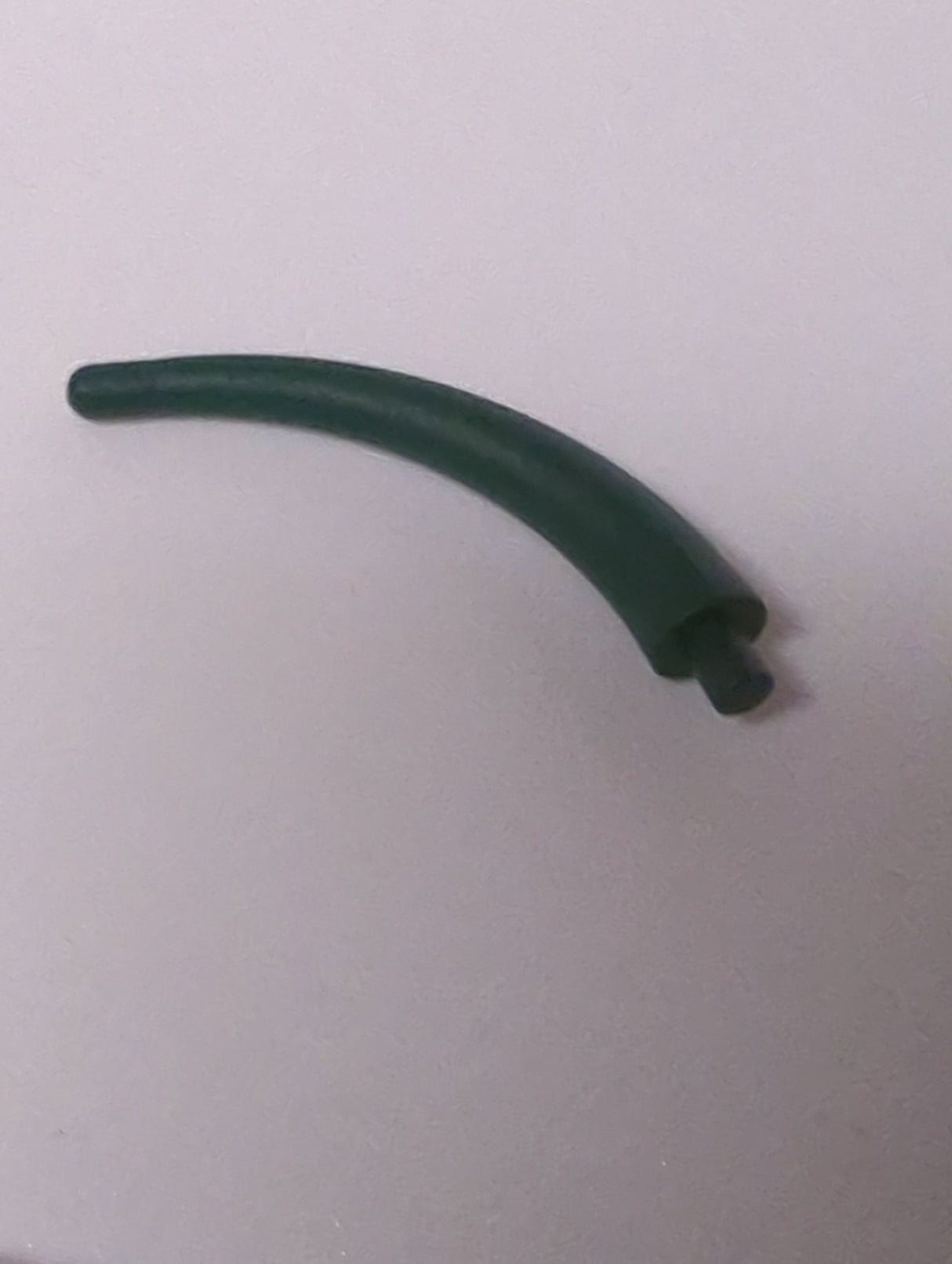 NEU Dinosaurier Schwanz Endstück / Horn dunkelgrün