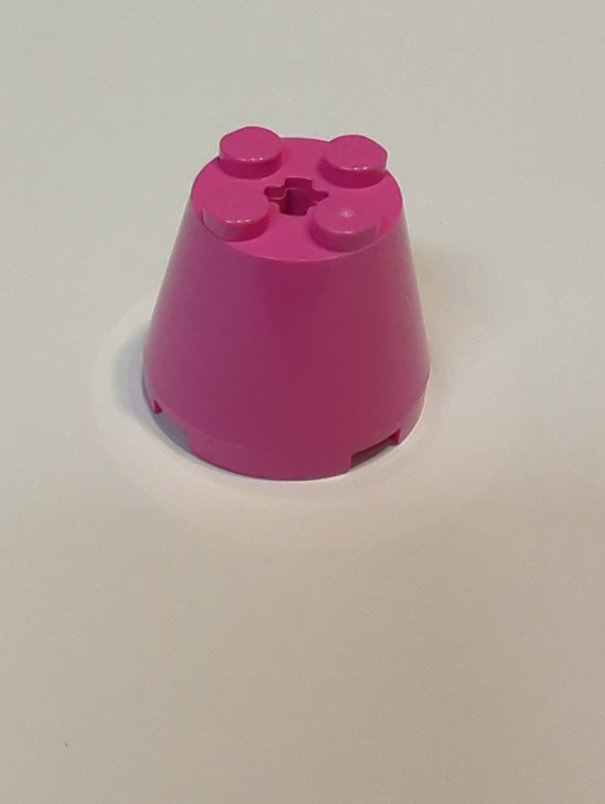 NEU Kegel 3 x 3 x 2 knallpink