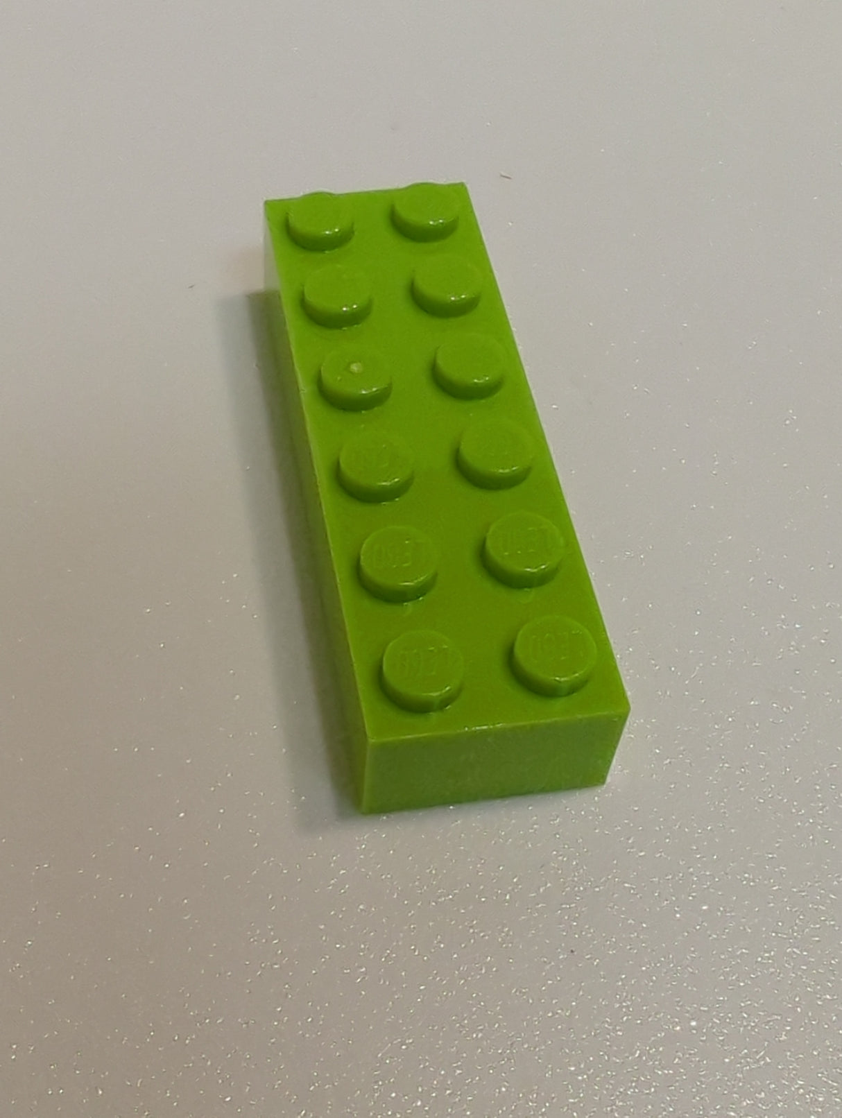 NEU Stein 2 x 6 lindgrün