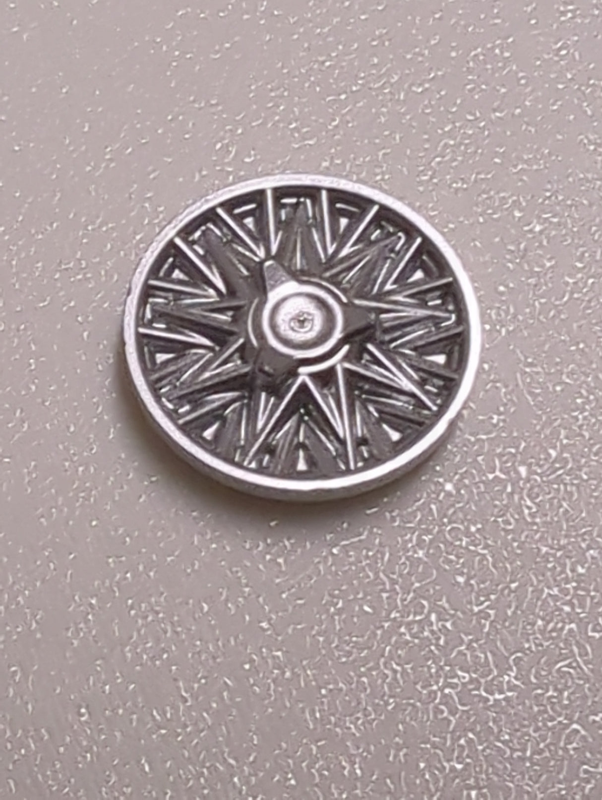 NEU Radkappe mit dünnen Speichen und Spinner - für Rad 18976 silbermetallic