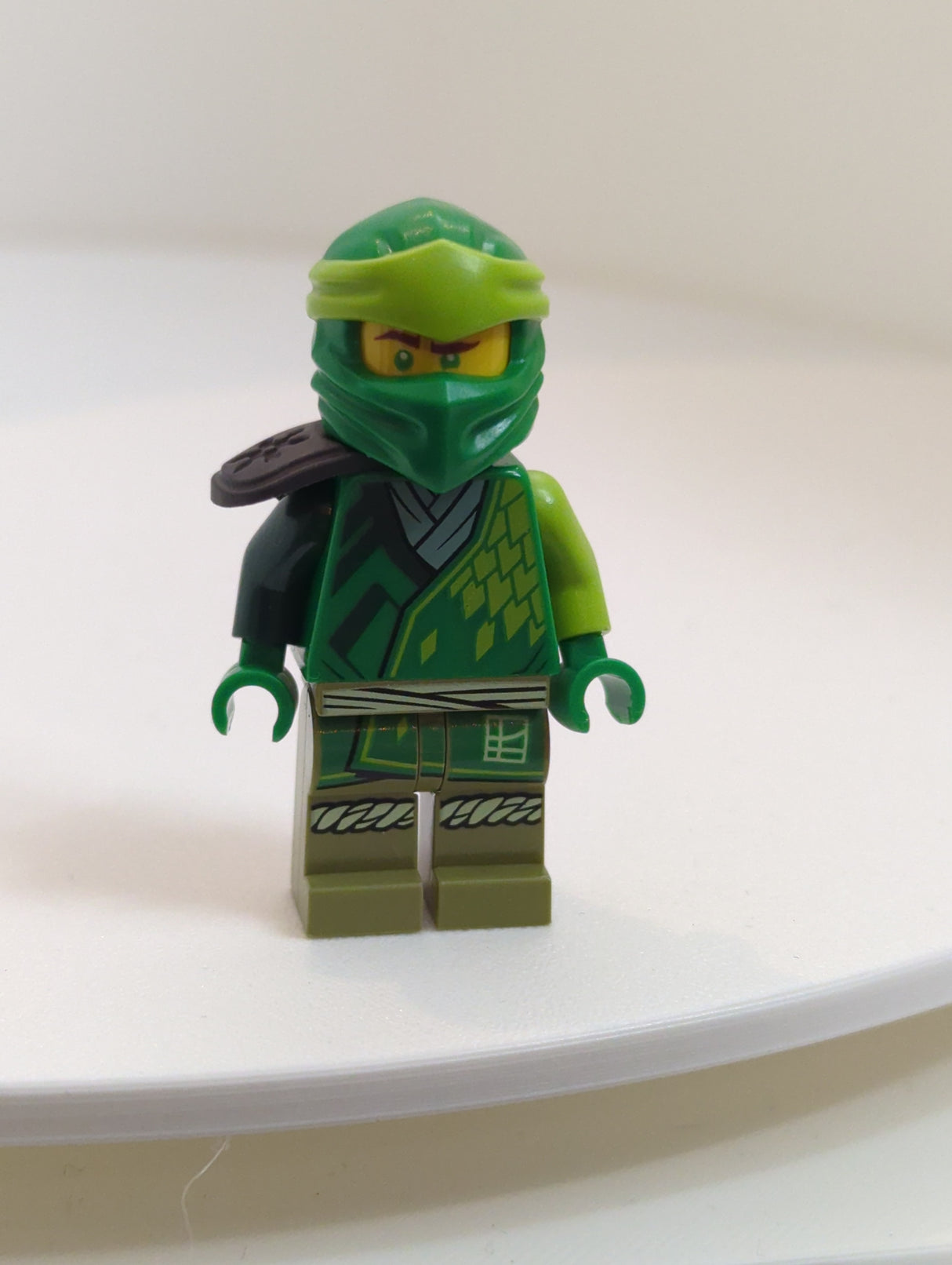 NEU Ninjago Minifigur Lloyd - Core, mit Schulterpolster njo727