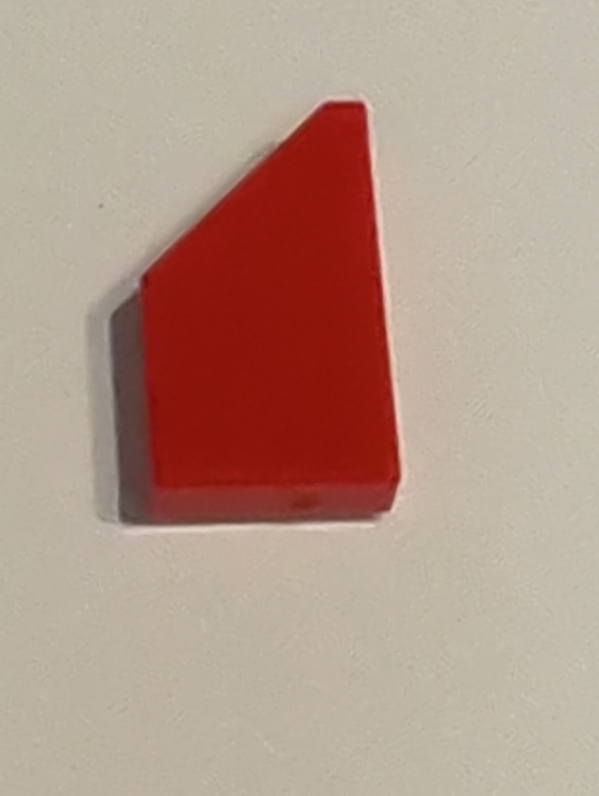 NEU Fliese, modifiziert 1 x 2 Keil rechts rot