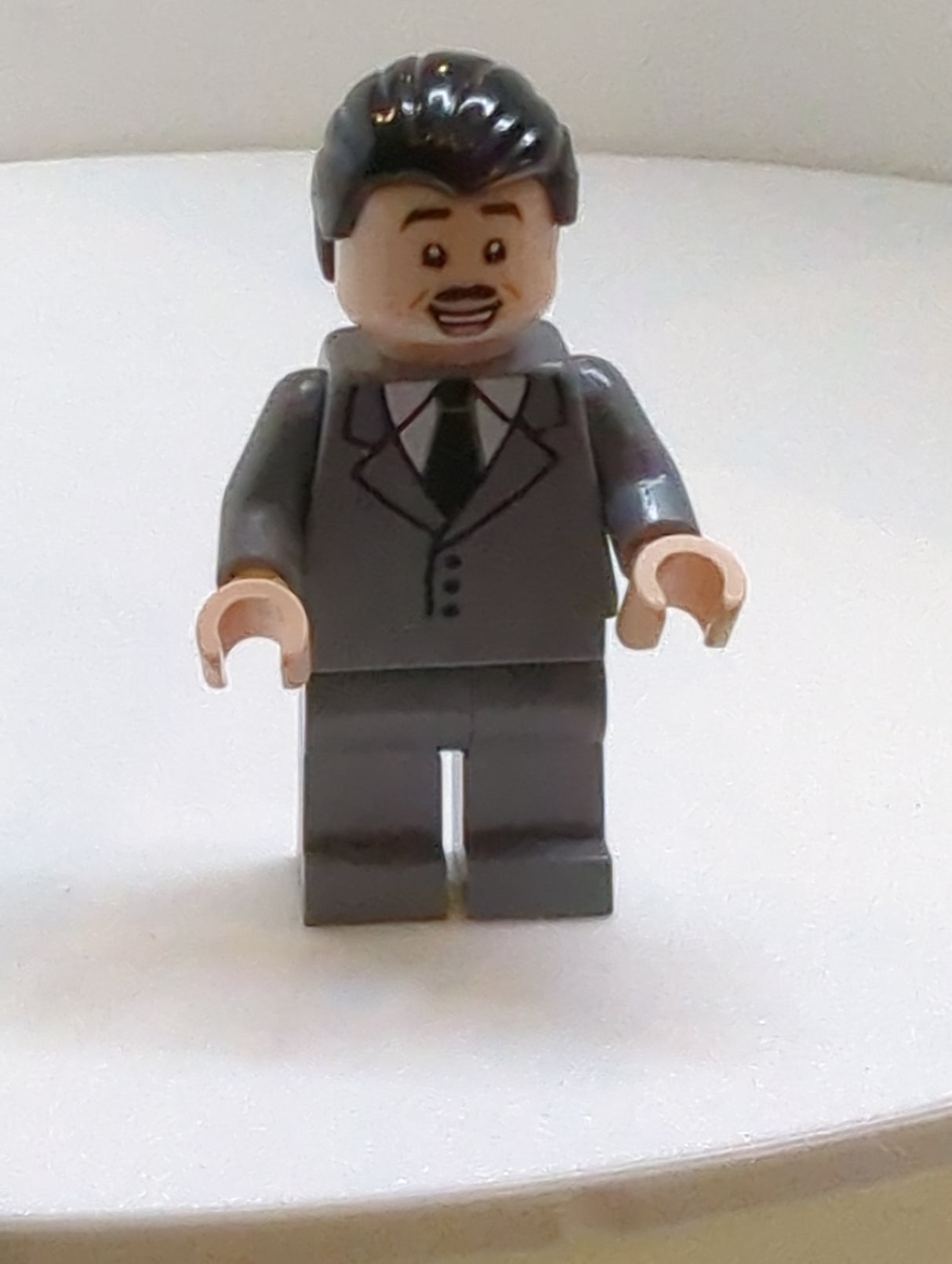 NEU Disney Minifigur Walt Disney dis140