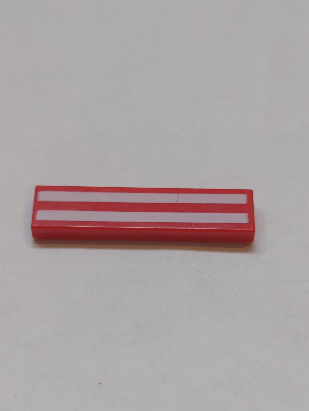 1x4 Fliese bedruckt mit White Horizontal Stripes Pattern rot