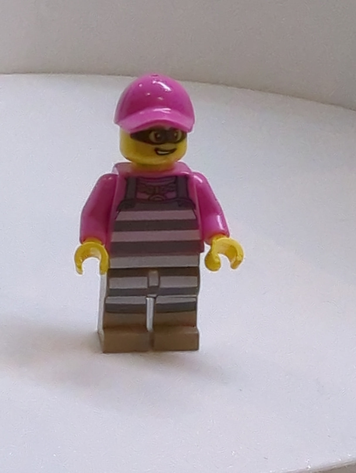 NEU City Minifigur Police - Ganove Cream cty1385