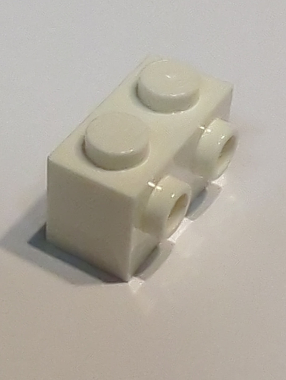 NEU Stein, modifiziert 1 x 2 mit Nieten an der Seite weiss