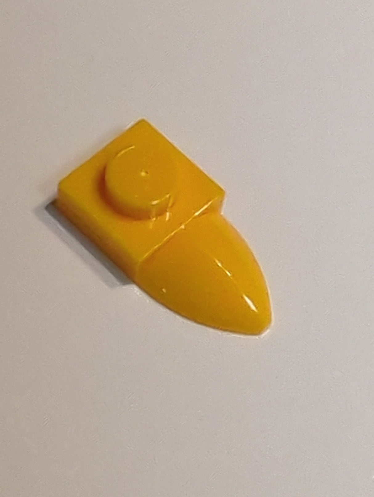 NEU Platte modifiziert 1 x 1 mit Zahn horizontal hellorange