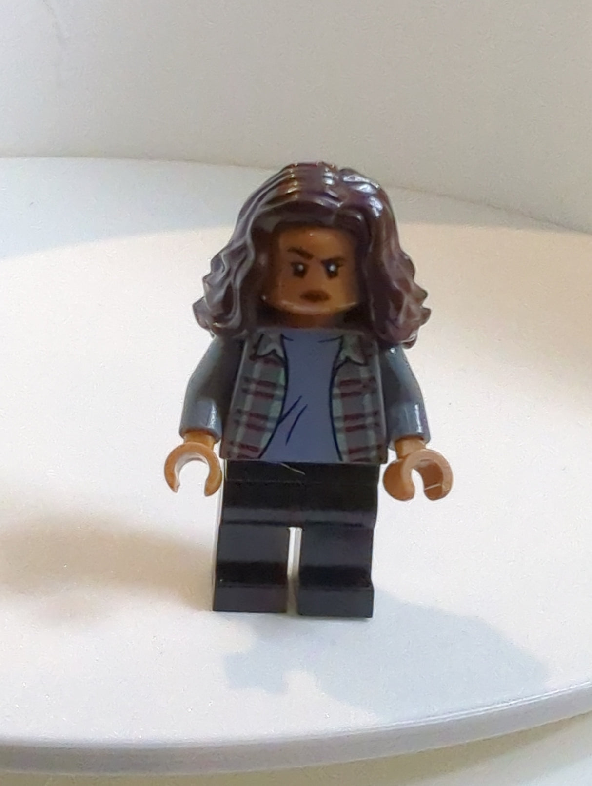 NEU Super Heroes Minifigur MJ (Michelle Jones), gewelltes Haar sh0776