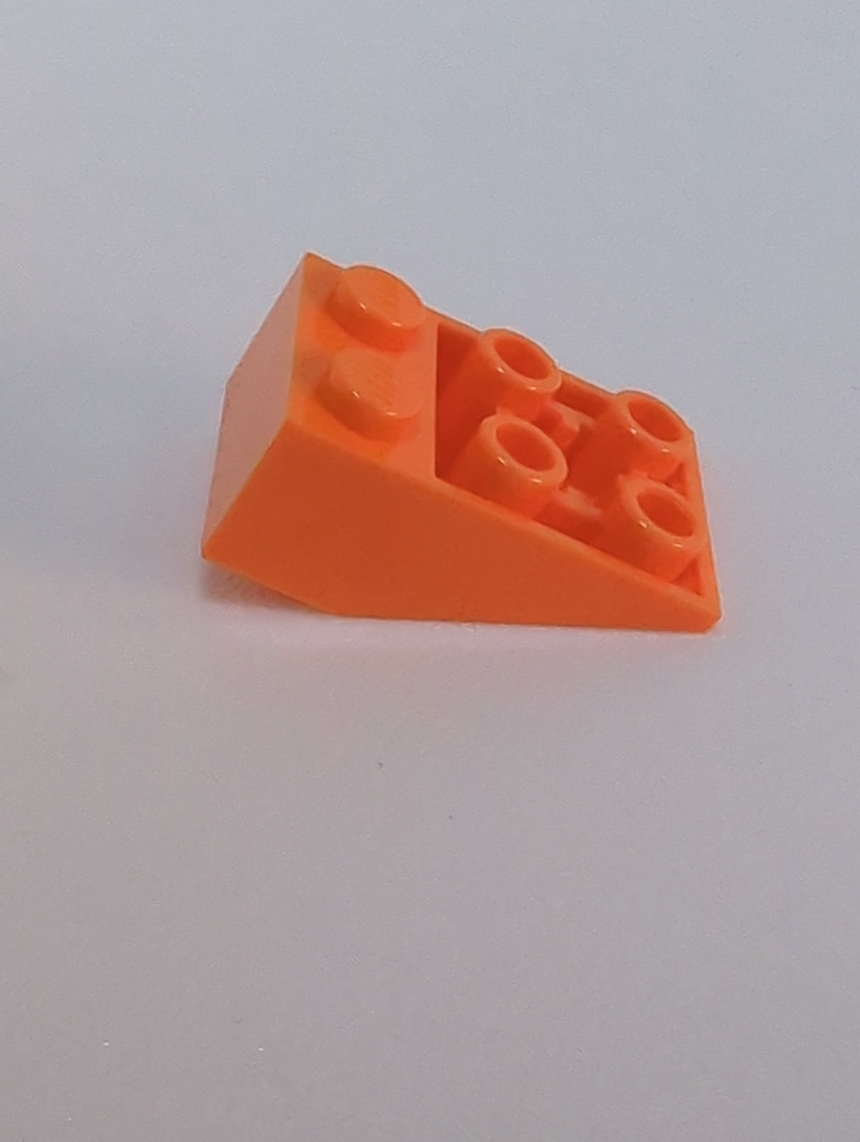 NEU Slope, Inverted 33 3 x 2 with Flat Bottom Pin and Connections between Studs orange orange