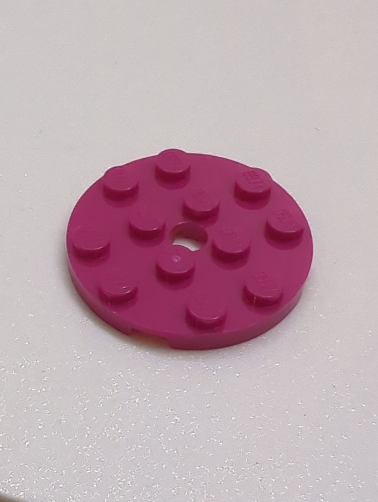 4x4 Rundplatte mit Loch magenta