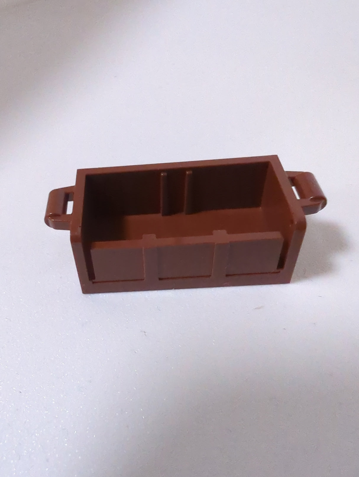 NEU Container, Schatzkistenboden mit Schlitzen hinten, neubraun