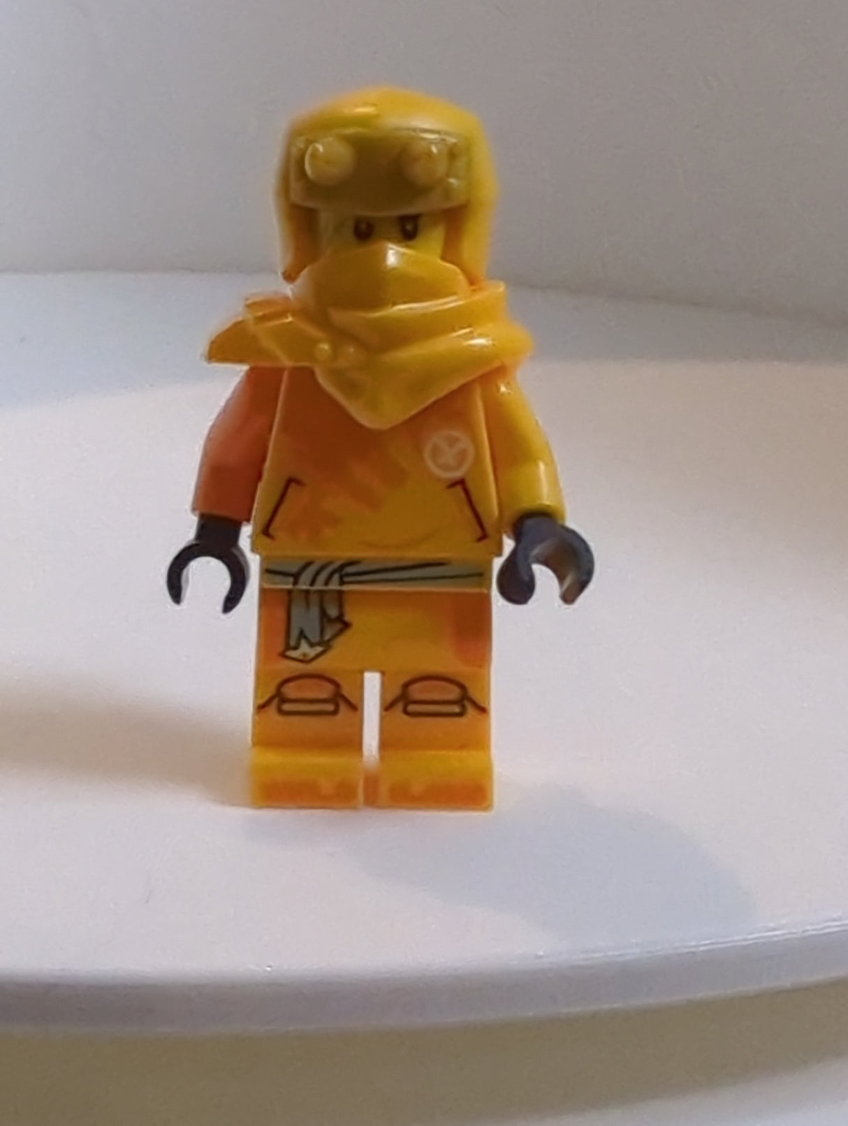 NEU Ninjago Minifigur Arin - Hood njo822