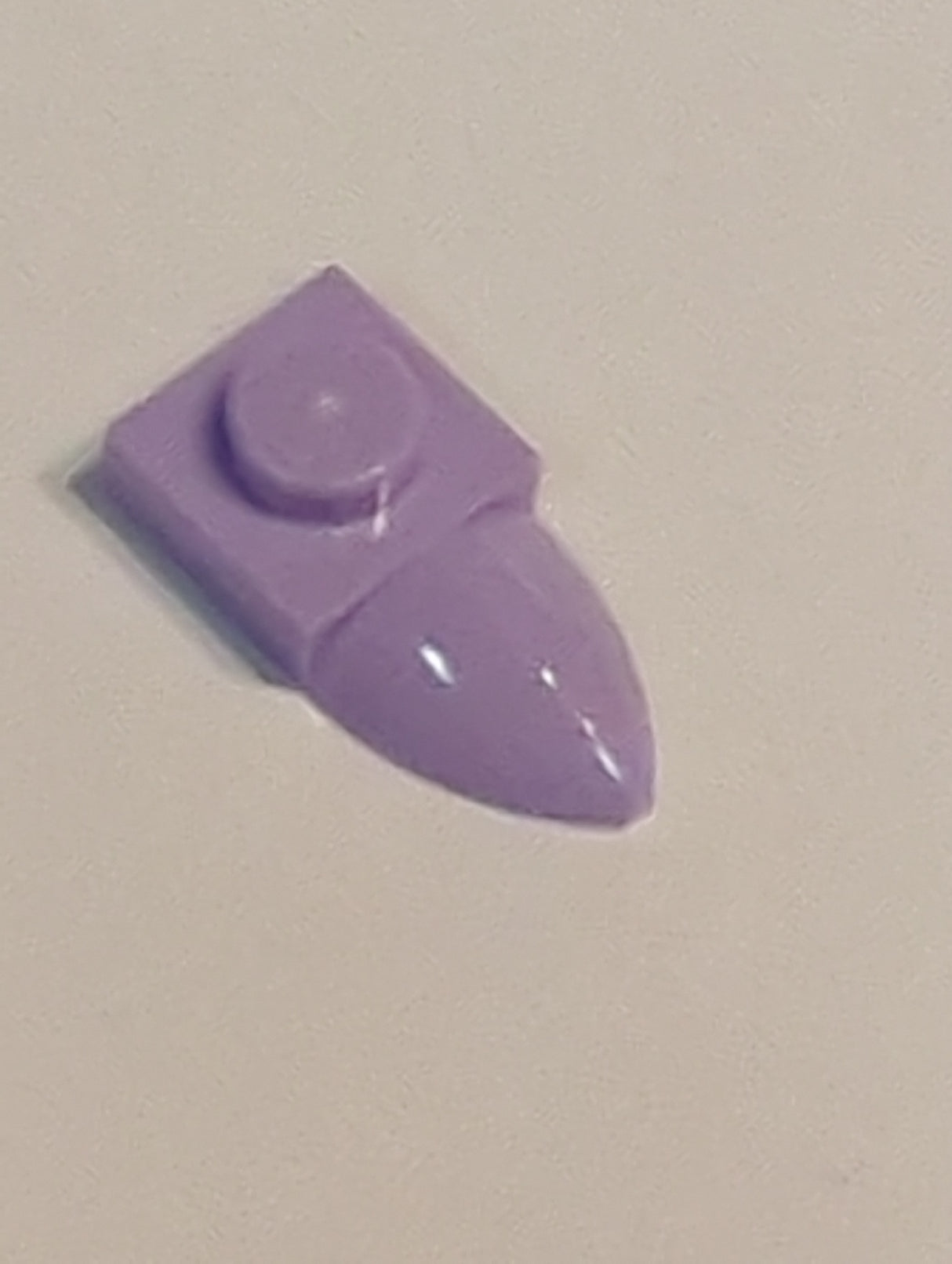 NEU Platte modifiziert 1 x 1 mit Zahn horizontal lavendel (hell)