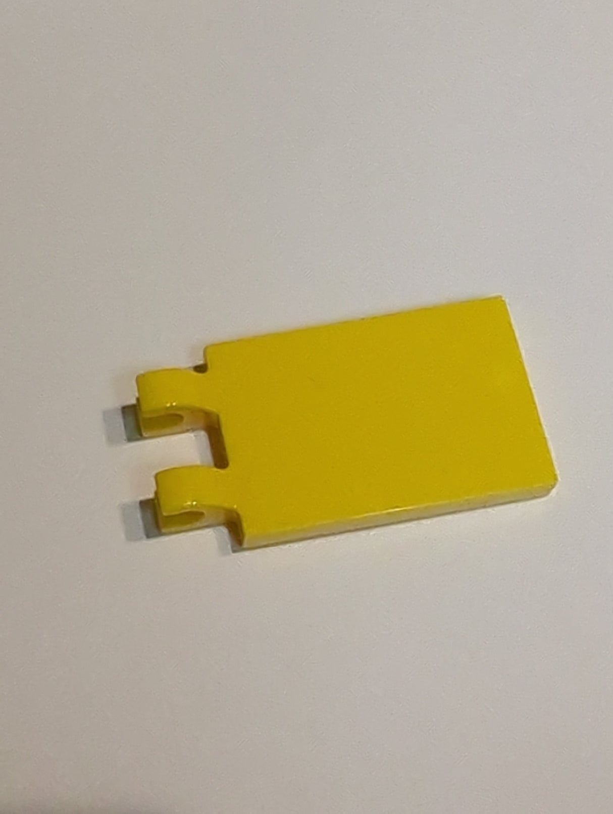 NEU Tile, Modified 2 x 3 with 2 Open O Clips gelb