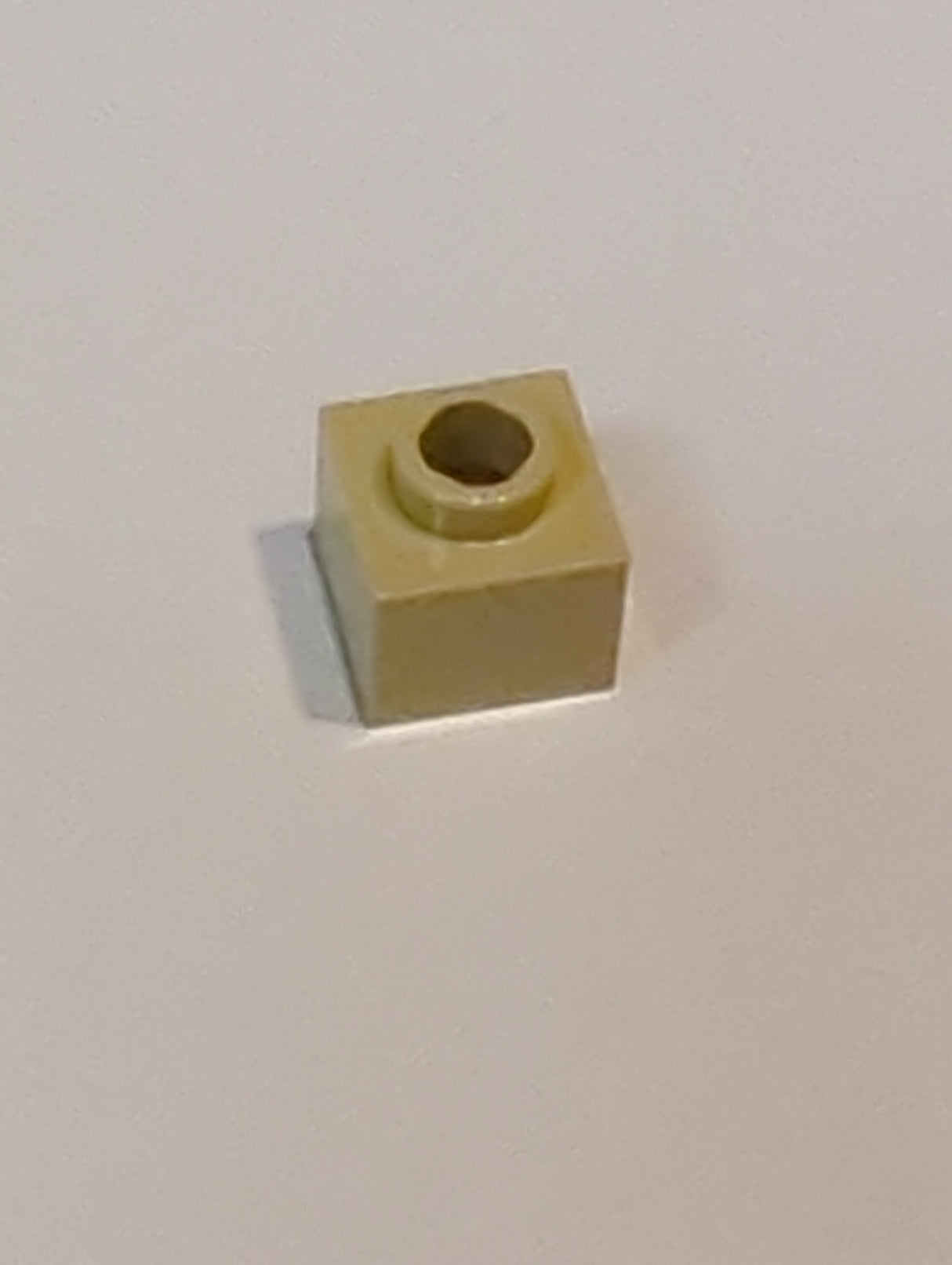 NEU Stein, modifiziert 1 x 1 x 2/3 mit offener Noppe beige