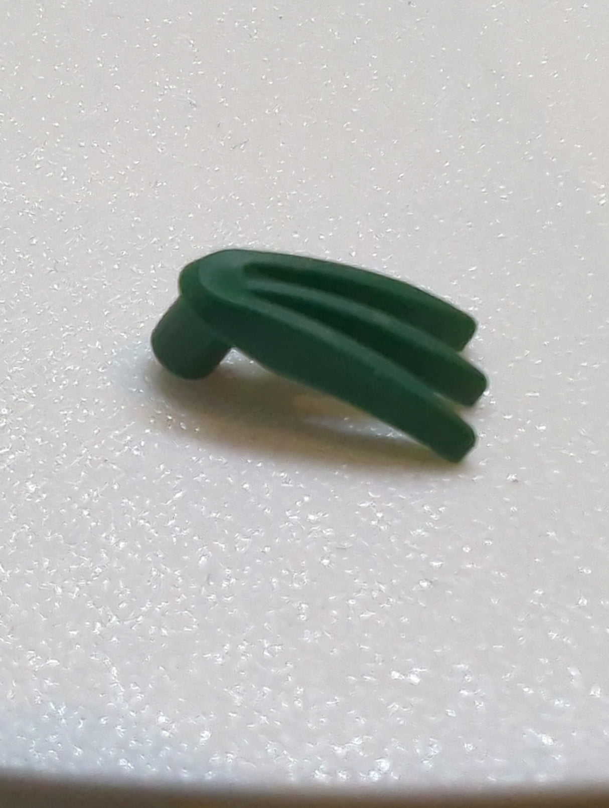 NEU Minifigure, Pflanze. Waffe mit Klaue dunkelgrün